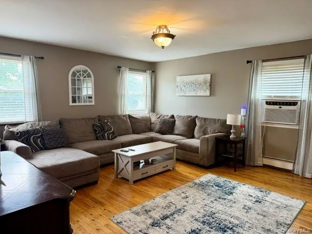 9 Jersey Street, Babylon, NY, 6 Bedrooms Bedrooms, 10 Rooms Rooms,5 BathroomsBathrooms,Residential,For Rent,Jersey,0,1047348 9 Jersey Street, Babylon, NY, 6 Bedrooms Bedrooms, 10 Rooms Rooms,5 BathroomsBathrooms,Residential,For Rent,Jersey,0,1047348