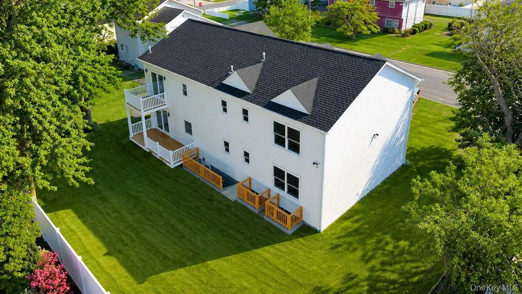 171 FERRARIS Street, Babylon, NY, 6 Bedrooms Bedrooms, 15 Rooms Rooms,5 BathroomsBathrooms,Residential,For Rent,FERRARIS,0,1047354 171 FERRARIS Street, Babylon, NY, 6 Bedrooms Bedrooms, 15 Rooms Rooms,5 BathroomsBathrooms,Residential,For Rent,FERRARIS,0,1047354
