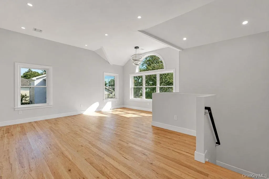 171 FERRARIS Street, Babylon, NY, 6 Bedrooms Bedrooms, 15 Rooms Rooms,5 BathroomsBathrooms,Residential,For Rent,FERRARIS,0,1047354 171 FERRARIS Street, Babylon, NY, 6 Bedrooms Bedrooms, 15 Rooms Rooms,5 BathroomsBathrooms,Residential,For Rent,FERRARIS,0,1047354
