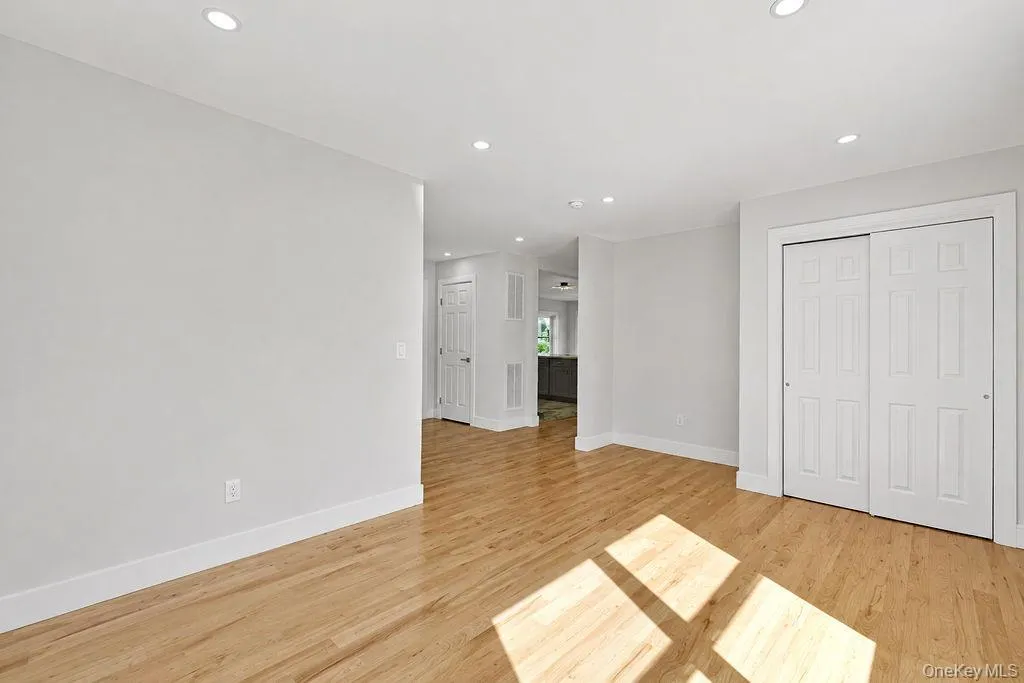171 FERRARIS Street, Babylon, NY, 6 Bedrooms Bedrooms, 15 Rooms Rooms,5 BathroomsBathrooms,Residential,For Rent,FERRARIS,0,1047354 171 FERRARIS Street, Babylon, NY, 6 Bedrooms Bedrooms, 15 Rooms Rooms,5 BathroomsBathrooms,Residential,For Rent,FERRARIS,0,1047354