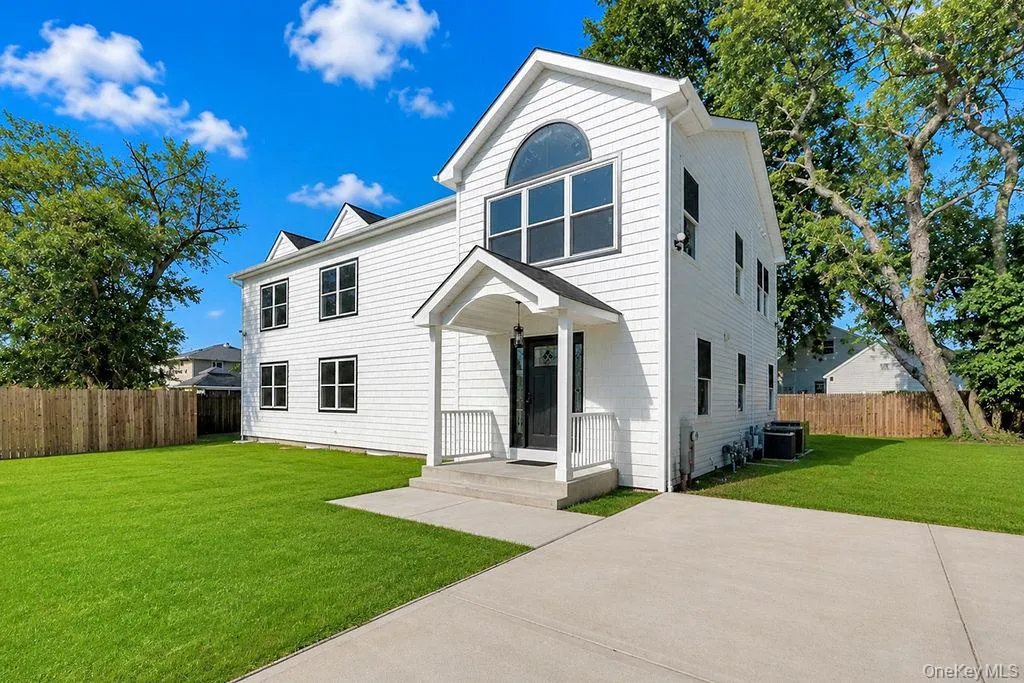 171 FERRARIS Street, Babylon, NY, 6 Bedrooms Bedrooms, 15 Rooms Rooms,5 BathroomsBathrooms,Residential,For Rent,FERRARIS,0,1047354 171 FERRARIS Street, Babylon, NY, 6 Bedrooms Bedrooms, 15 Rooms Rooms,5 BathroomsBathrooms,Residential,For Rent,FERRARIS,0,1047354