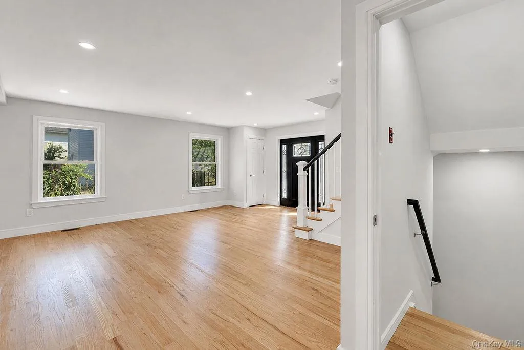 171 FERRARIS Street, Babylon, NY, 6 Bedrooms Bedrooms, 15 Rooms Rooms,5 BathroomsBathrooms,Residential,For Rent,FERRARIS,0,1047354 171 FERRARIS Street, Babylon, NY, 6 Bedrooms Bedrooms, 15 Rooms Rooms,5 BathroomsBathrooms,Residential,For Rent,FERRARIS,0,1047354