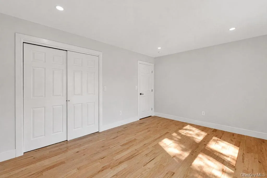 171 FERRARIS Street, Babylon, NY, 6 Bedrooms Bedrooms, 15 Rooms Rooms,5 BathroomsBathrooms,Residential,For Rent,FERRARIS,0,1047354 171 FERRARIS Street, Babylon, NY, 6 Bedrooms Bedrooms, 15 Rooms Rooms,5 BathroomsBathrooms,Residential,For Rent,FERRARIS,0,1047354