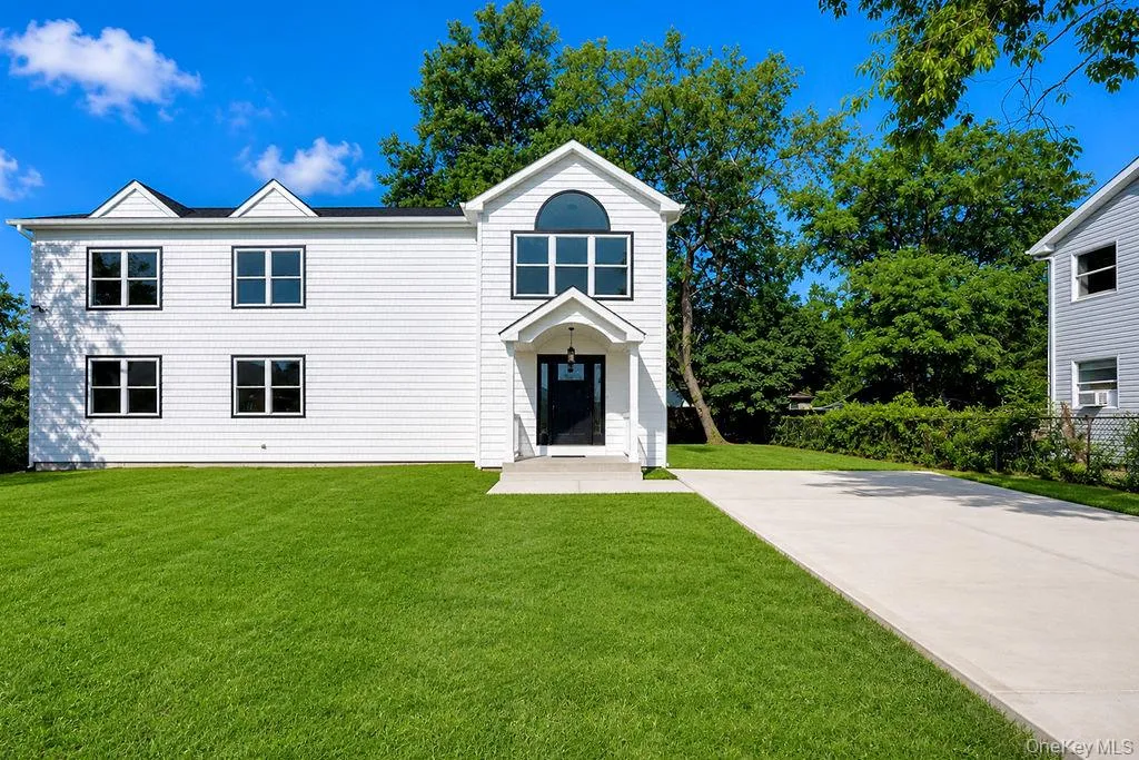 171 FERRARIS Street, Babylon, NY, 6 Bedrooms Bedrooms, 15 Rooms Rooms,5 BathroomsBathrooms,Residential,For Rent,FERRARIS,0,1047354 171 FERRARIS Street, Babylon, NY, 6 Bedrooms Bedrooms, 15 Rooms Rooms,5 BathroomsBathrooms,Residential,For Rent,FERRARIS,0,1047354