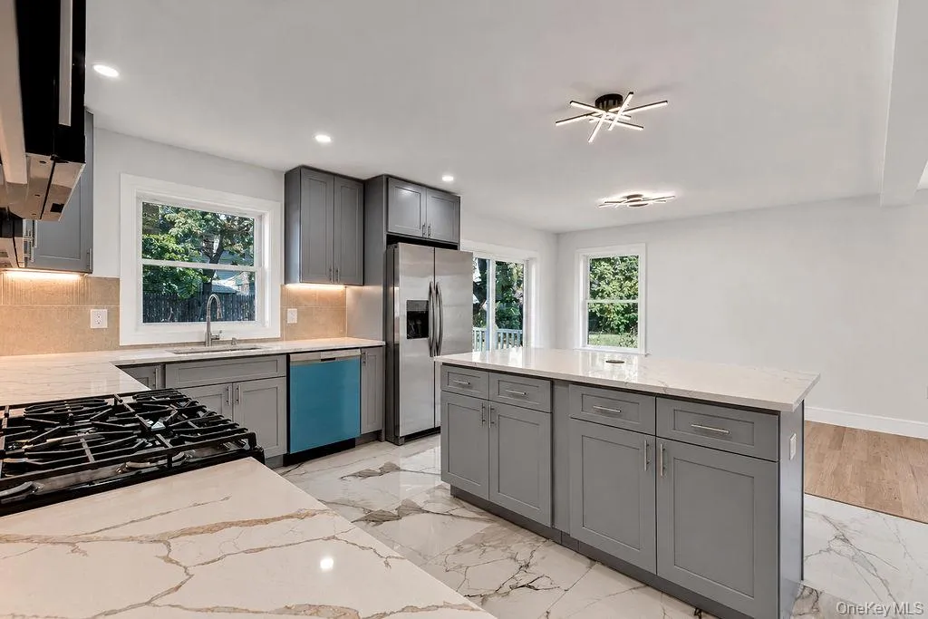 171 FERRARIS Street, Babylon, NY, 6 Bedrooms Bedrooms, 15 Rooms Rooms,5 BathroomsBathrooms,Residential,For Rent,FERRARIS,0,1047354 171 FERRARIS Street, Babylon, NY, 6 Bedrooms Bedrooms, 15 Rooms Rooms,5 BathroomsBathrooms,Residential,For Rent,FERRARIS,0,1047354