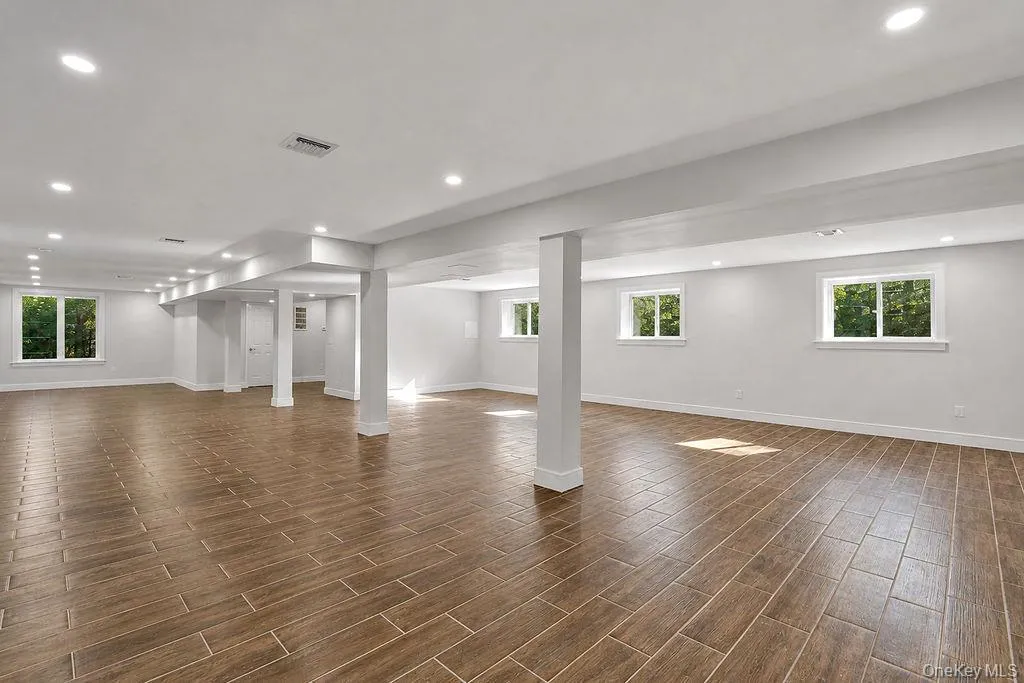 171 FERRARIS Street, Babylon, NY, 6 Bedrooms Bedrooms, 15 Rooms Rooms,5 BathroomsBathrooms,Residential,For Rent,FERRARIS,0,1047354 171 FERRARIS Street, Babylon, NY, 6 Bedrooms Bedrooms, 15 Rooms Rooms,5 BathroomsBathrooms,Residential,For Rent,FERRARIS,0,1047354