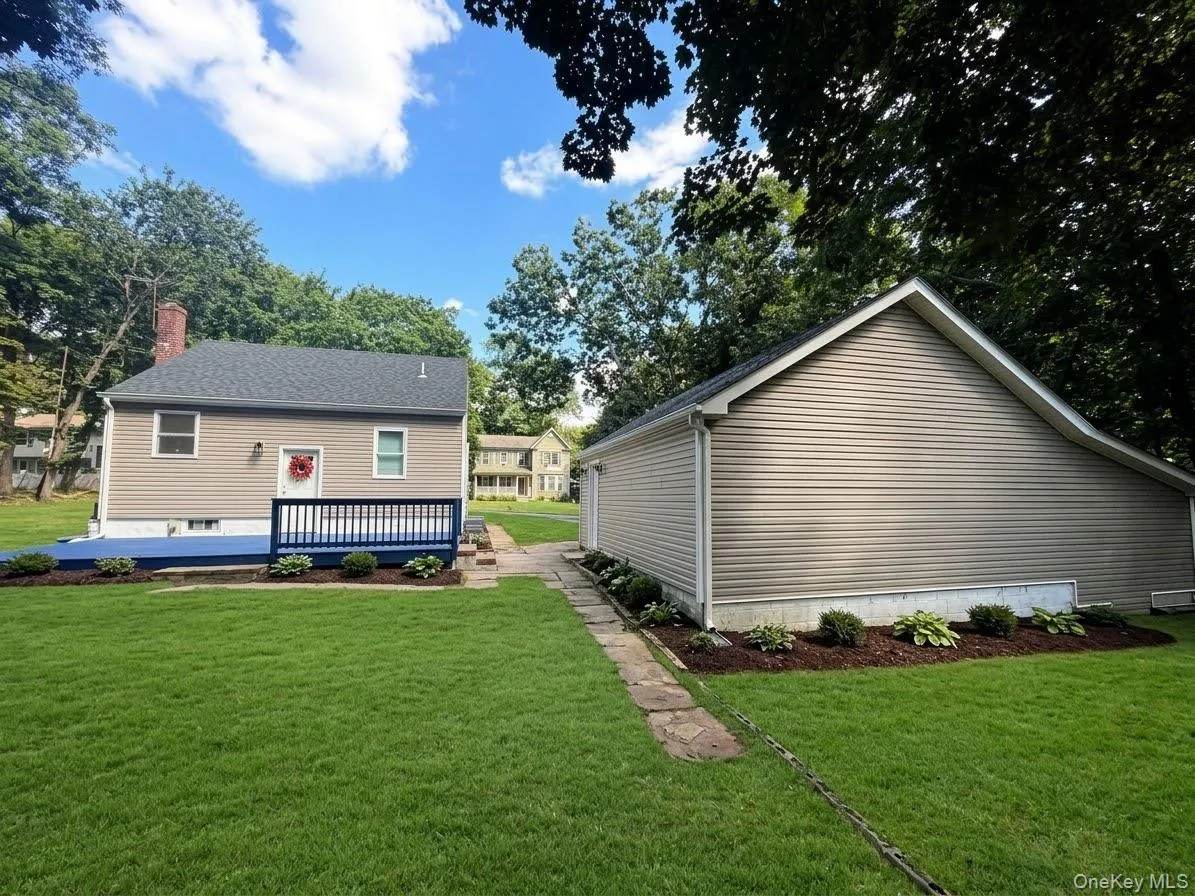 56 Gould Road, Brookhaven, NY, 3 Bedrooms Bedrooms, 6 Rooms Rooms,2 BathroomsBathrooms,Residential,For Rent,Gould,0,1047358 56 Gould Road, Brookhaven, NY, 3 Bedrooms Bedrooms, 6 Rooms Rooms,2 BathroomsBathrooms,Residential,For Rent,Gould,0,1047358
