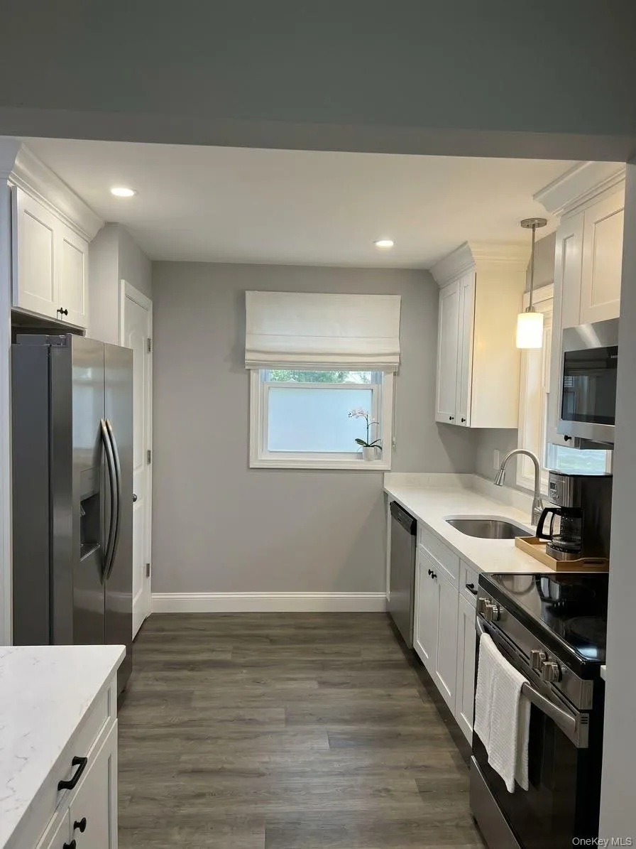 56 Gould Road, Brookhaven, NY, 3 Bedrooms Bedrooms, 6 Rooms Rooms,2 BathroomsBathrooms,Residential,For Rent,Gould,0,1047358 56 Gould Road, Brookhaven, NY, 3 Bedrooms Bedrooms, 6 Rooms Rooms,2 BathroomsBathrooms,Residential,For Rent,Gould,0,1047358