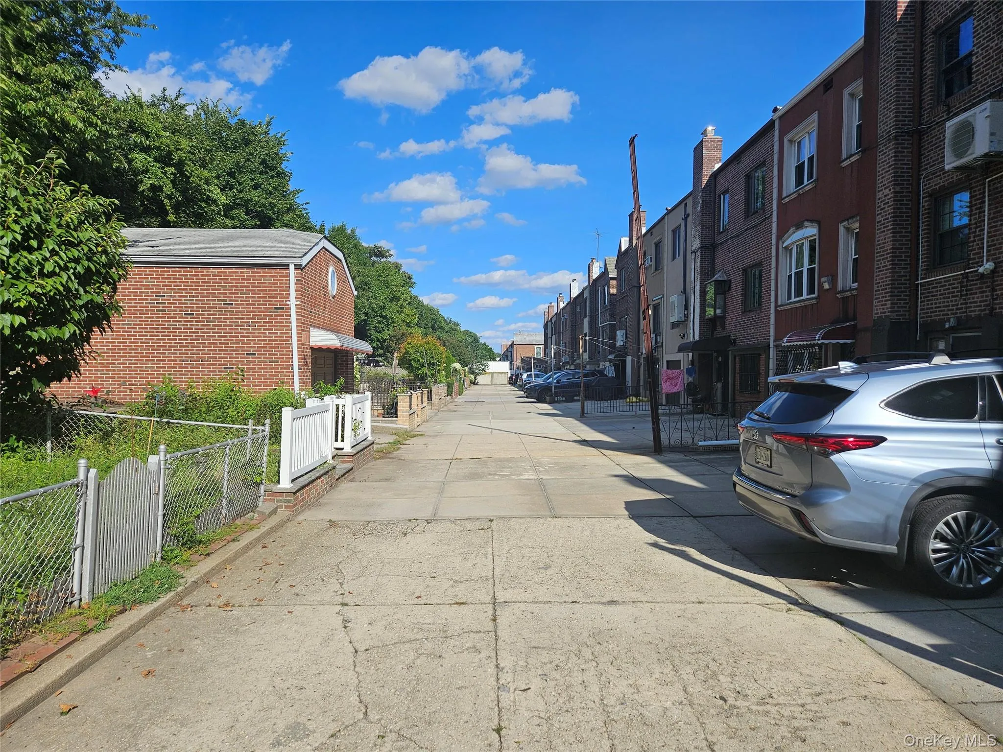 8121 77th Avenue, New York, NY, 3 Bedrooms Bedrooms, 6 Rooms Rooms,1 BathroomBathrooms,Residential,For Rent,77th,0,1047359 8121 77th Avenue, New York, NY, 3 Bedrooms Bedrooms, 6 Rooms Rooms,1 BathroomBathrooms,Residential,For Rent,77th,0,1047359