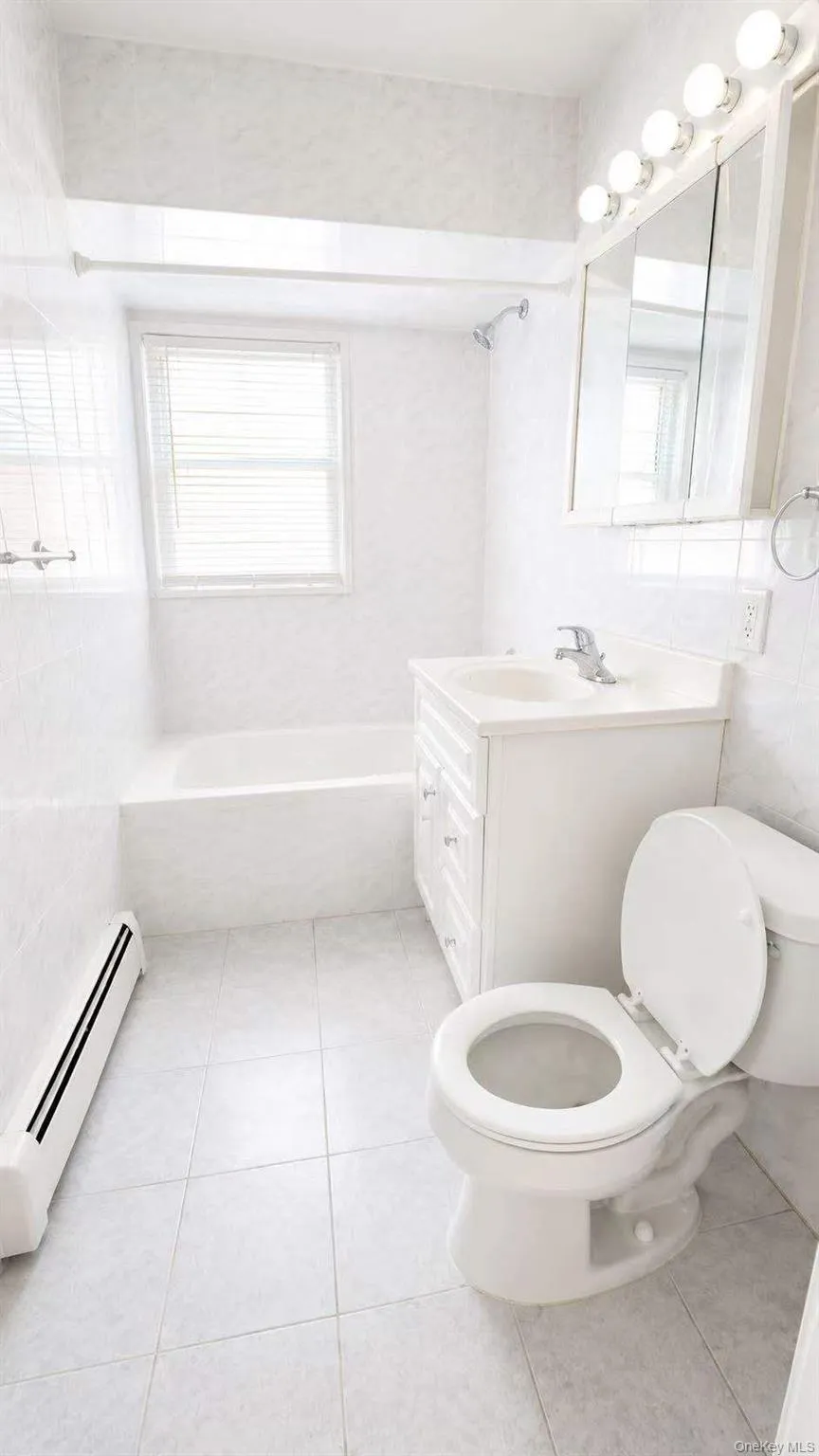 326 Curtis Avenue, North Hempstead, NY, 3 Bedrooms Bedrooms, 8 Rooms Rooms,2 BathroomsBathrooms,Residential,For Rent,Curtis,0,1047361 326 Curtis Avenue, North Hempstead, NY, 3 Bedrooms Bedrooms, 8 Rooms Rooms,2 BathroomsBathrooms,Residential,For Rent,Curtis,0,1047361