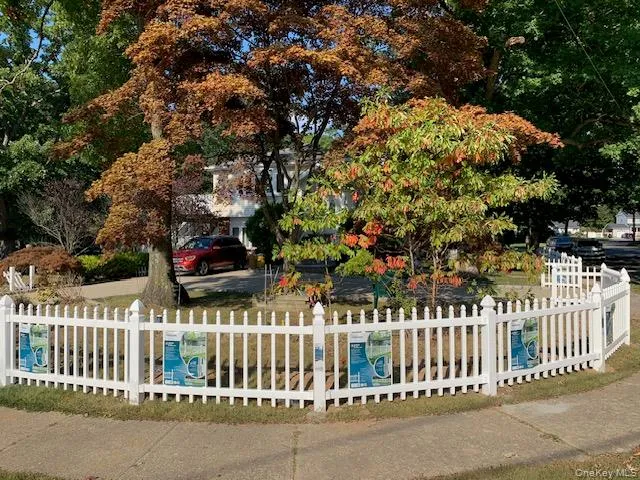 1093 Round Swamp Road, Oyster Bay, NY, 3 Bedroom Bedrooms, 6 Room Rooms,2 BathroomBathrooms,Residential Lease,For Rent,Round Swamp,0,1047362 1093 Round Swamp Road, Oyster Bay, NY, 3 Bedroom Bedrooms, 6 Room Rooms,2 BathroomBathrooms,Residential Lease,For Rent,Round Swamp,0,1047362