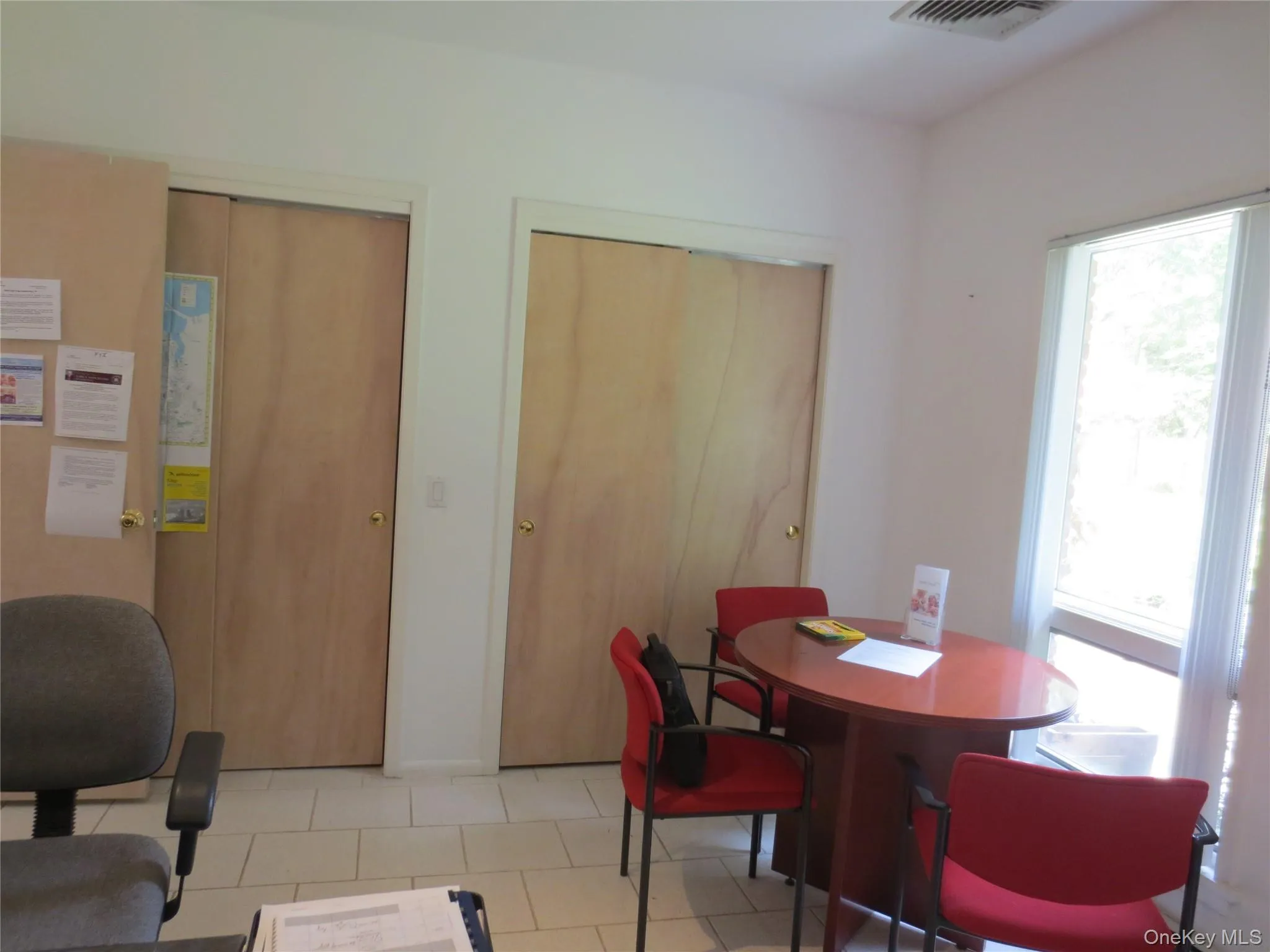 380 Park Avenue, Huntington, NY, ,Commercial Lease,For Rent,Park,0,1047369 380 Park Avenue, Huntington, NY, ,Commercial Lease,For Rent,Park,0,1047369