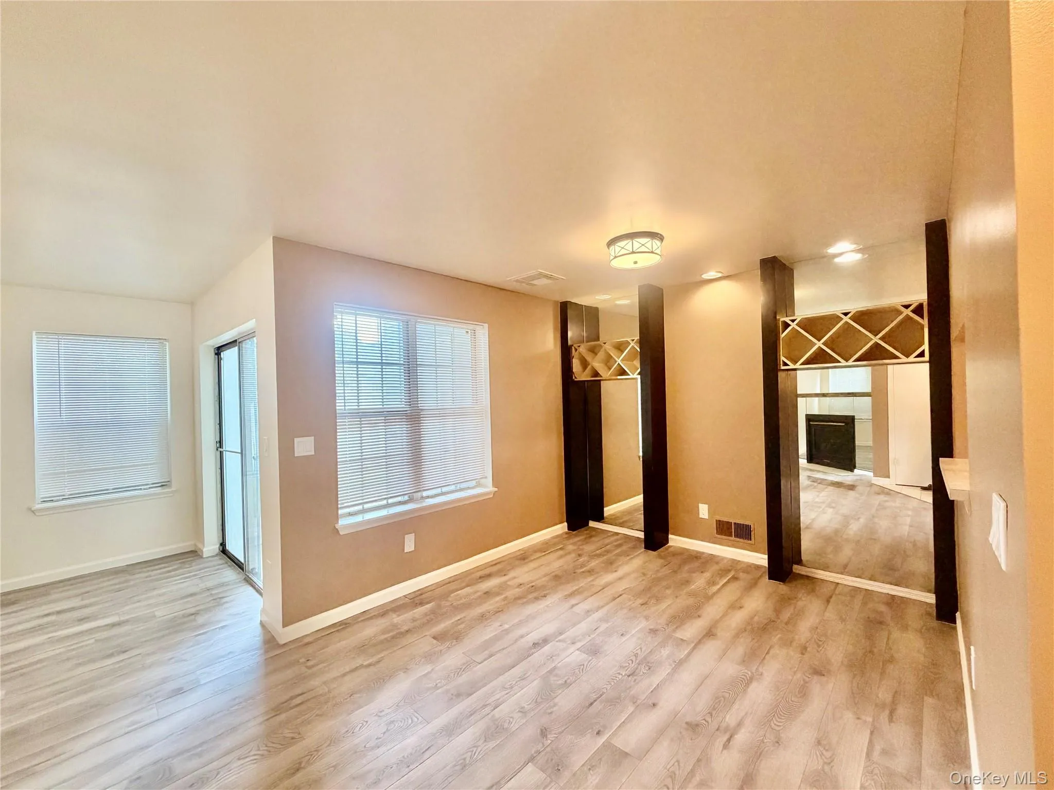 5 Kendal Lane, Wallkill, NY, 2 Bedrooms Bedrooms, 7 Rooms Rooms,2 BathroomsBathrooms,Residential,For Rent,Kendal,0,1047370 5 Kendal Lane, Wallkill, NY, 2 Bedrooms Bedrooms, 7 Rooms Rooms,2 BathroomsBathrooms,Residential,For Rent,Kendal,0,1047370