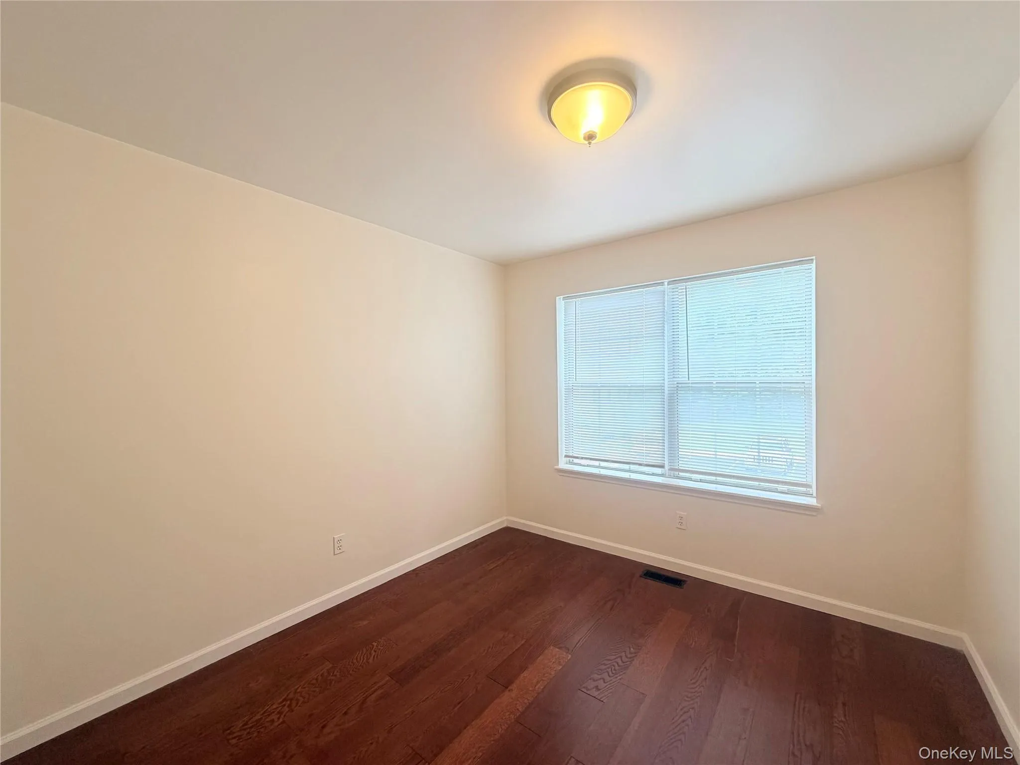 5 Kendal Lane, Wallkill, NY, 2 Bedrooms Bedrooms, 7 Rooms Rooms,2 BathroomsBathrooms,Residential,For Rent,Kendal,0,1047370 5 Kendal Lane, Wallkill, NY, 2 Bedrooms Bedrooms, 7 Rooms Rooms,2 BathroomsBathrooms,Residential,For Rent,Kendal,0,1047370