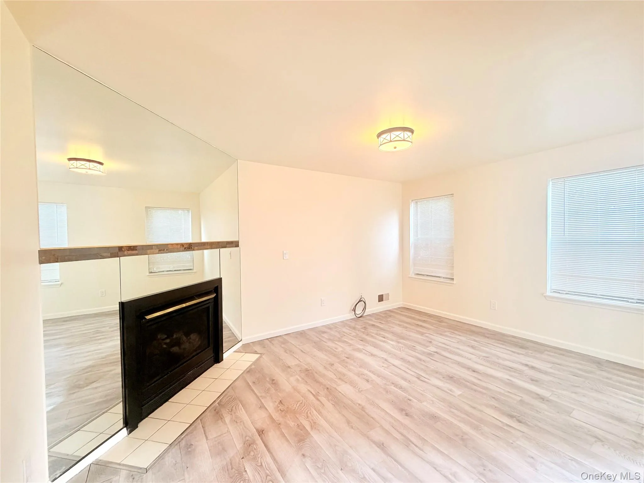 5 Kendal Lane, Wallkill, NY, 2 Bedrooms Bedrooms, 7 Rooms Rooms,2 BathroomsBathrooms,Residential,For Rent,Kendal,0,1047370 5 Kendal Lane, Wallkill, NY, 2 Bedrooms Bedrooms, 7 Rooms Rooms,2 BathroomsBathrooms,Residential,For Rent,Kendal,0,1047370