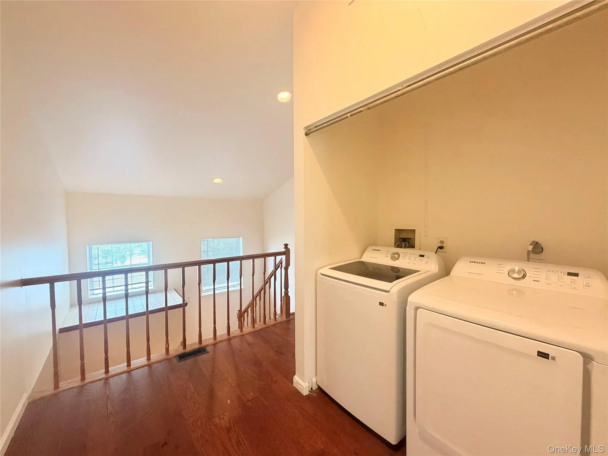 5 Kendal Lane, Wallkill, NY, 2 Bedrooms Bedrooms, 7 Rooms Rooms,2 BathroomsBathrooms,Residential,For Rent,Kendal,0,1047370 5 Kendal Lane, Wallkill, NY, 2 Bedrooms Bedrooms, 7 Rooms Rooms,2 BathroomsBathrooms,Residential,For Rent,Kendal,0,1047370