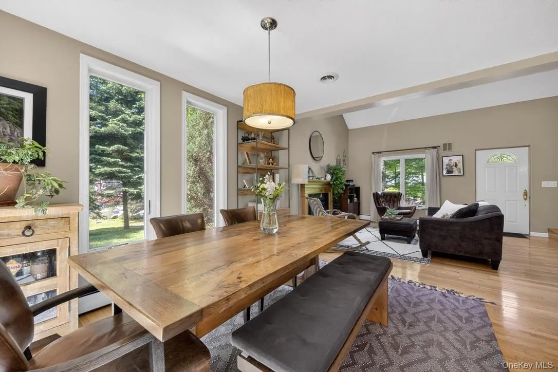 305 Oak Lane, Newburgh (town), NY, 3 Bedrooms Bedrooms, 8 Rooms Rooms,2 BathroomsBathrooms,Residential,For Rent,Oak,0,1047371 305 Oak Lane, Newburgh (town), NY, 3 Bedrooms Bedrooms, 8 Rooms Rooms,2 BathroomsBathrooms,Residential,For Rent,Oak,0,1047371