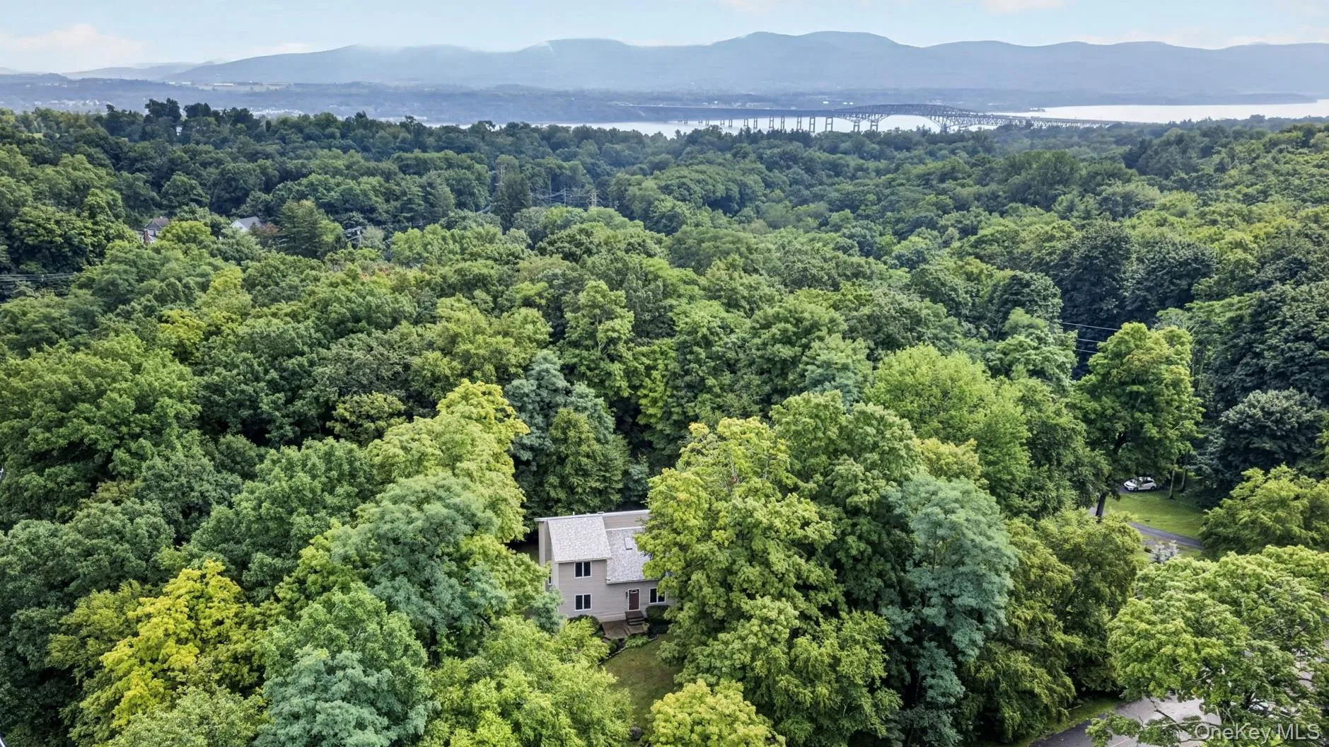 305 Oak Lane, Newburgh (town), NY, 3 Bedrooms Bedrooms, 8 Rooms Rooms,2 BathroomsBathrooms,Residential,For Rent,Oak,0,1047371 305 Oak Lane, Newburgh (town), NY, 3 Bedrooms Bedrooms, 8 Rooms Rooms,2 BathroomsBathrooms,Residential,For Rent,Oak,0,1047371