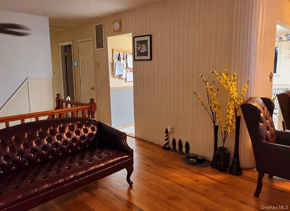 35 Kennedy Drive, Brookhaven, NY, 4 Bedrooms Bedrooms, 6 Rooms Rooms,1 BathroomBathrooms,Residential,For Rent,Kennedy,0,1047373 35 Kennedy Drive, Brookhaven, NY, 4 Bedrooms Bedrooms, 6 Rooms Rooms,1 BathroomBathrooms,Residential,For Rent,Kennedy,0,1047373