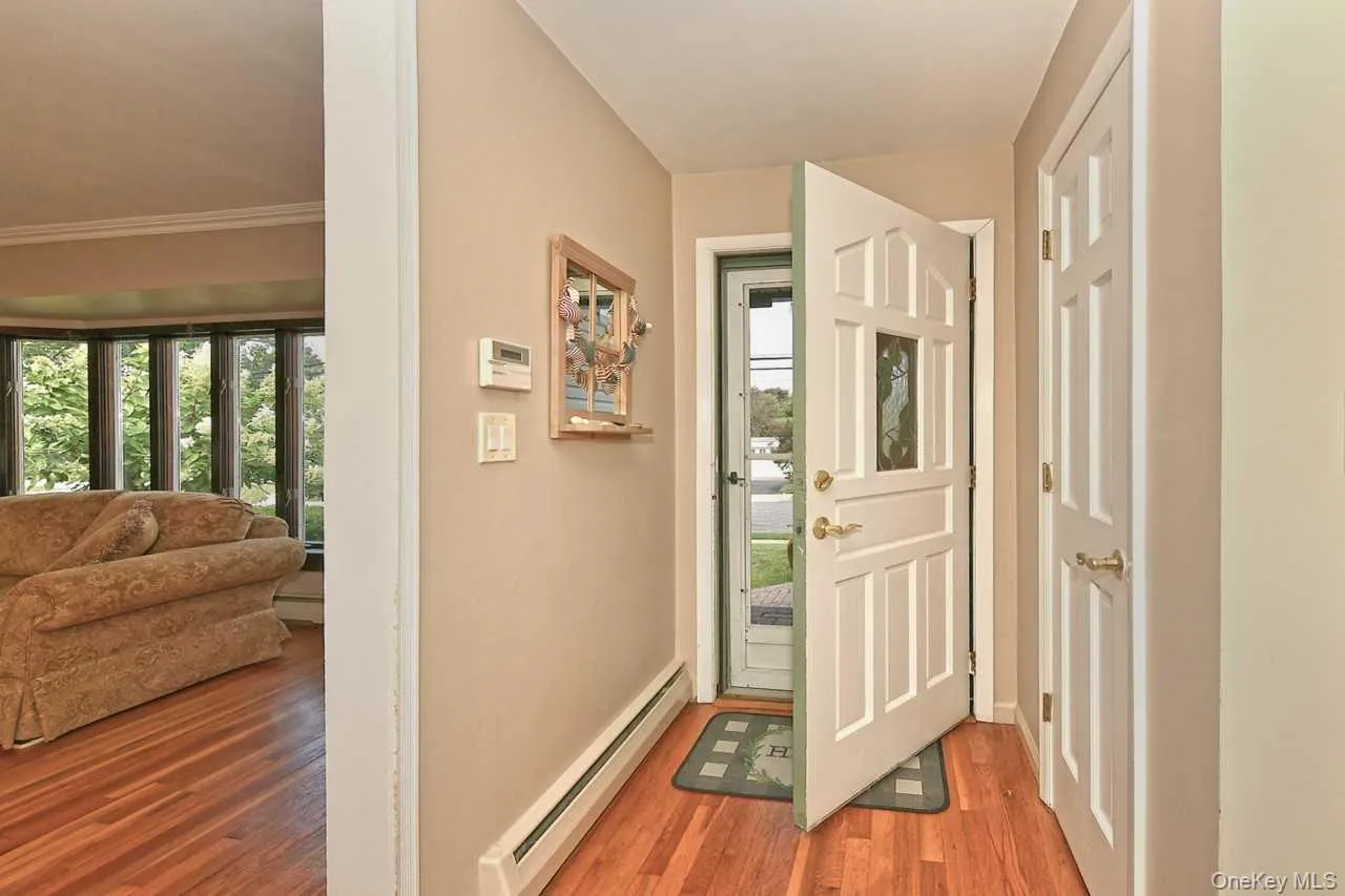 1994 Van Nostrand Avenue, Hempstead, NY, 4 Bedrooms Bedrooms, 8 Rooms Rooms,2 BathroomsBathrooms,Residential,For Rent,Van Nostrand,0,1047378 1994 Van Nostrand Avenue, Hempstead, NY, 4 Bedrooms Bedrooms, 8 Rooms Rooms,2 BathroomsBathrooms,Residential,For Rent,Van Nostrand,0,1047378