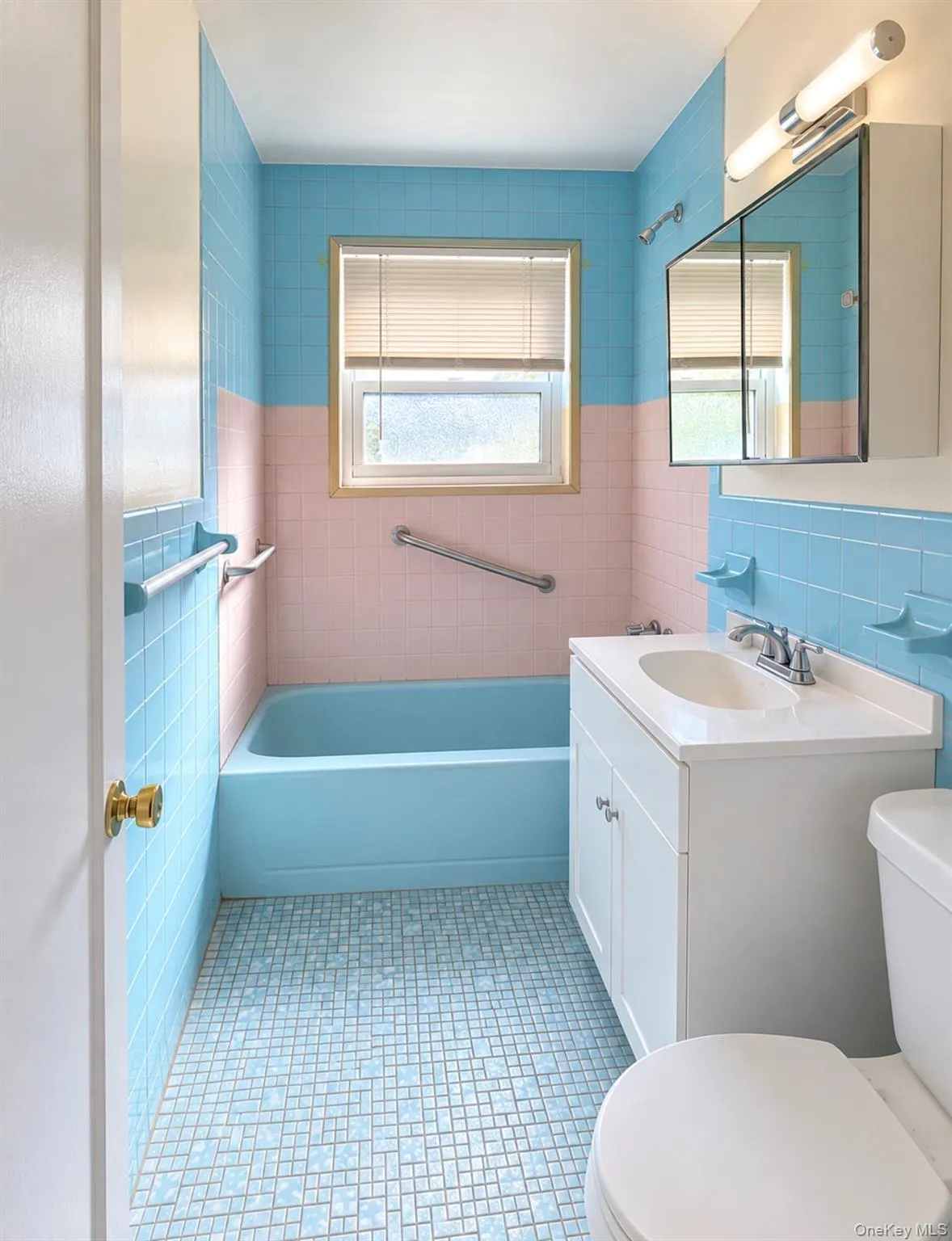 6711 150 Street, New York, NY, 2 Bedrooms Bedrooms, 4 Rooms Rooms,1 BathroomBathrooms,Residential,For Rent,150,0,1047381 6711 150 Street, New York, NY, 2 Bedrooms Bedrooms, 4 Rooms Rooms,1 BathroomBathrooms,Residential,For Rent,150,0,1047381