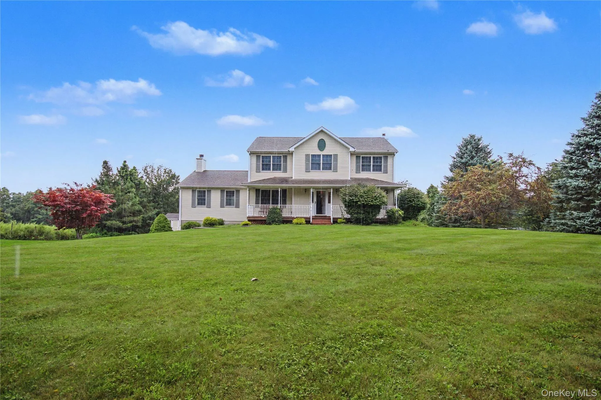 Beautiful Home waiting for your changes! Beautiful Home waiting for your changes!