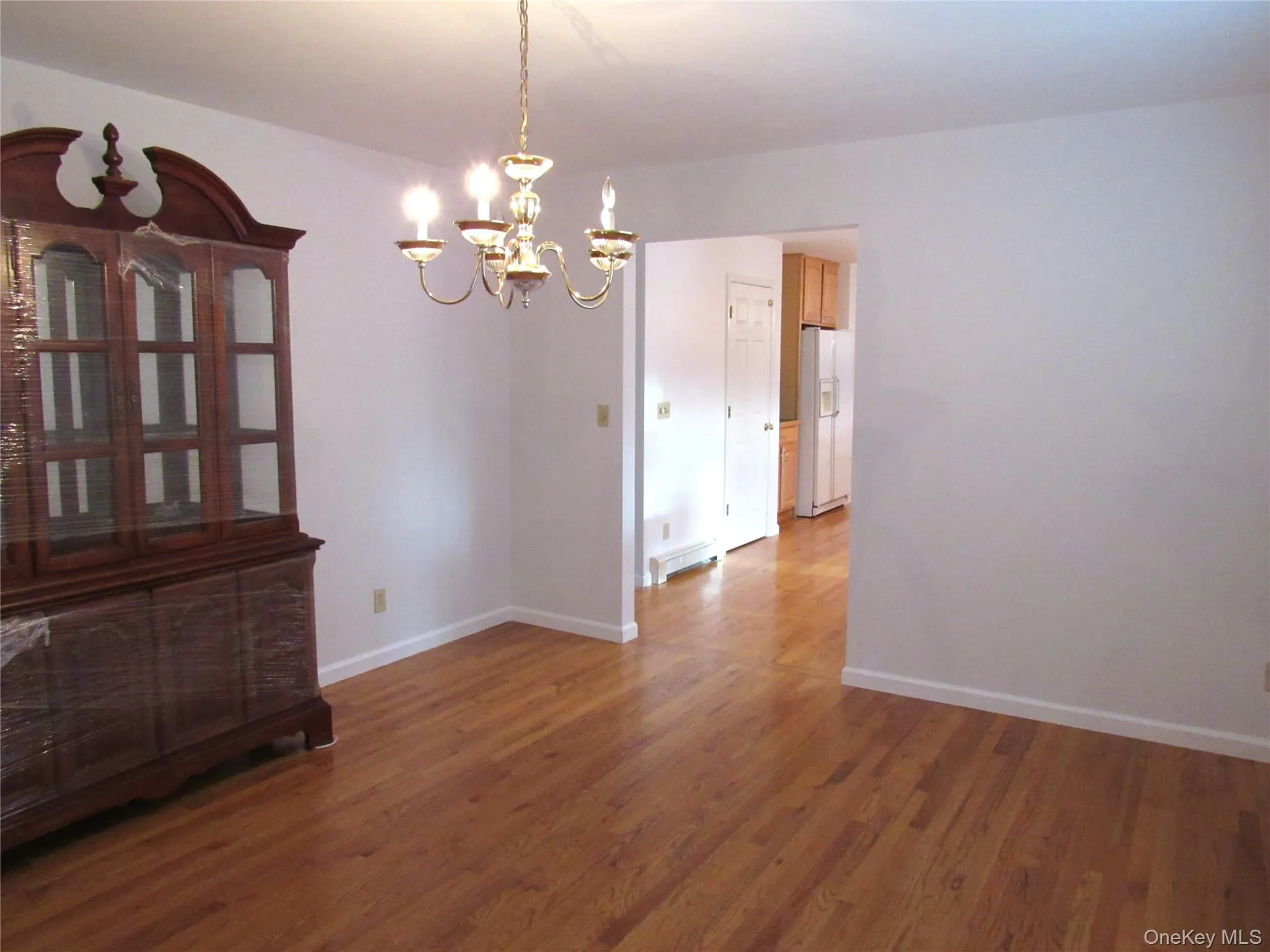 Formal Dining Room just freshly painted Formal Dining Room just freshly painted