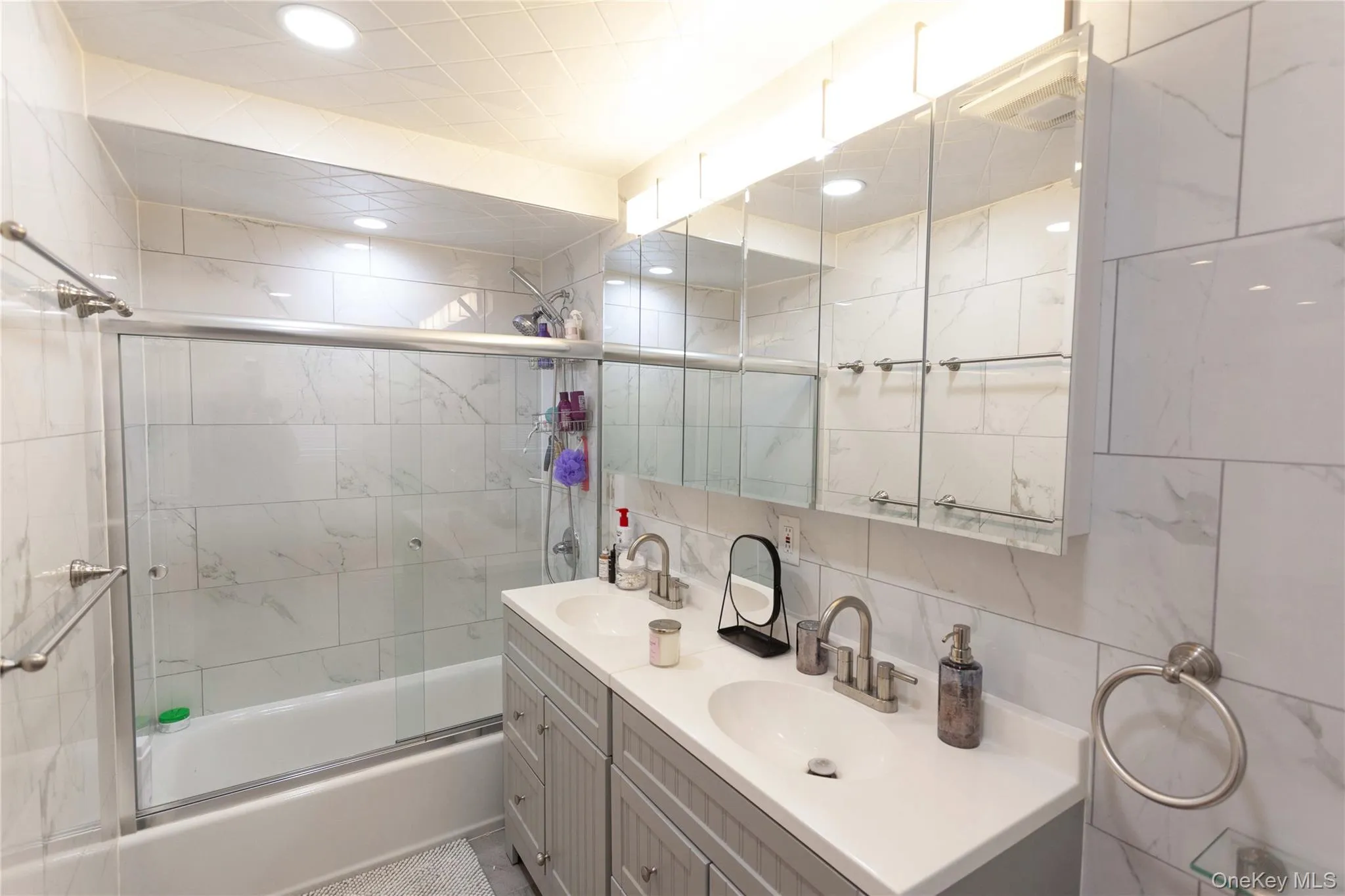 335 Olive Street, Long Beach, NY, 3 Bedrooms Bedrooms, 5 Rooms Rooms,2 BathroomsBathrooms,Residential Lease,For Rent,Olive,0,1047388 335 Olive Street, Long Beach, NY, 3 Bedrooms Bedrooms, 5 Rooms Rooms,2 BathroomsBathrooms,Residential Lease,For Rent,Olive,0,1047388