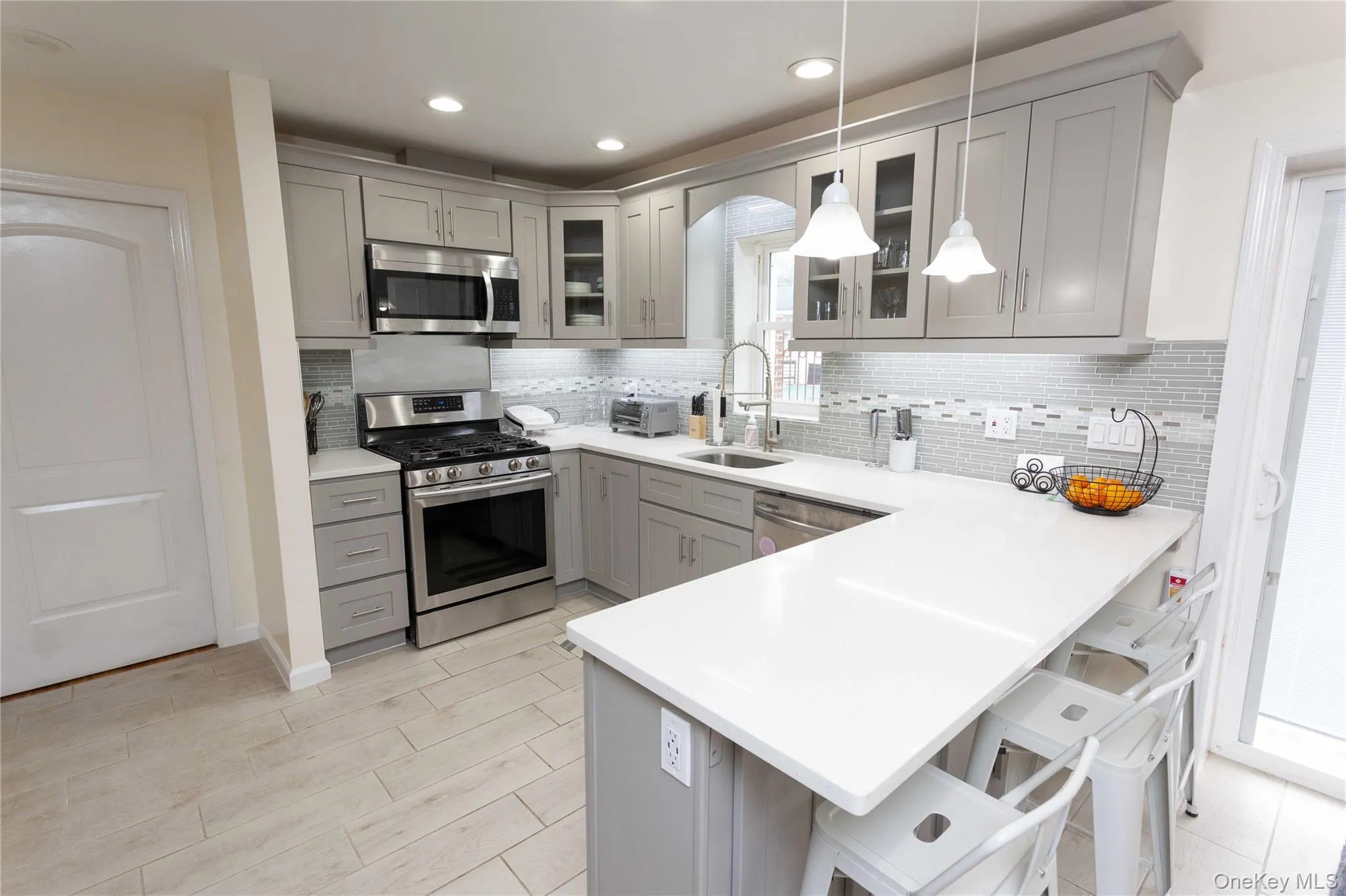 335 Olive Street, Long Beach, NY, 3 Bedrooms Bedrooms, 5 Rooms Rooms,2 BathroomsBathrooms,Residential Lease,For Rent,Olive,0,1047388 335 Olive Street, Long Beach, NY, 3 Bedrooms Bedrooms, 5 Rooms Rooms,2 BathroomsBathrooms,Residential Lease,For Rent,Olive,0,1047388