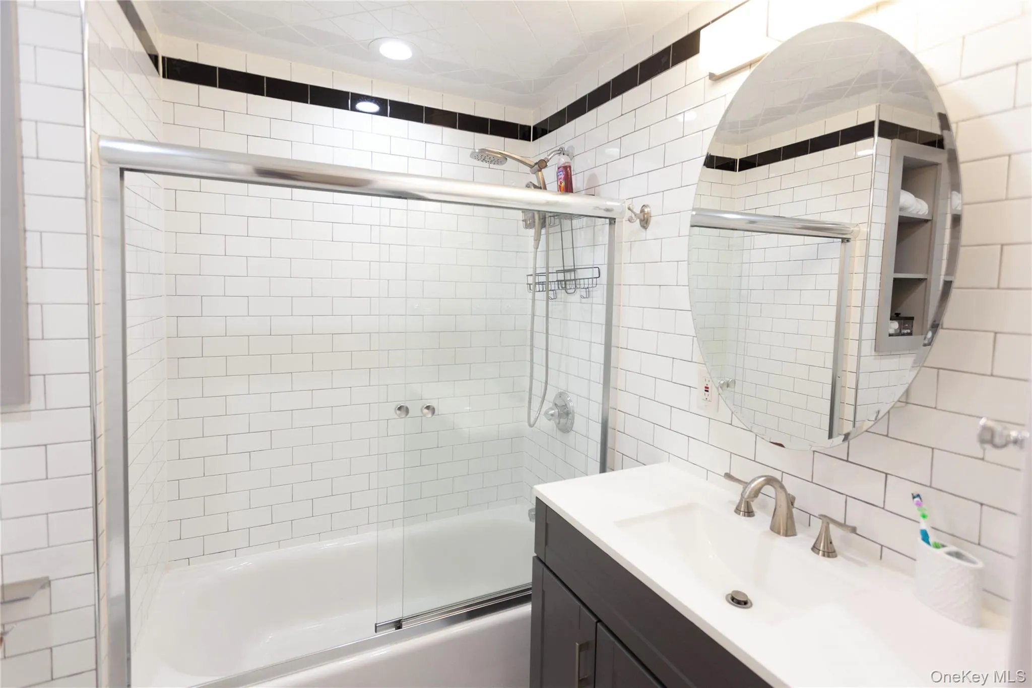 335 Olive Street, Long Beach, NY, 3 Bedrooms Bedrooms, 5 Rooms Rooms,2 BathroomsBathrooms,Residential Lease,For Rent,Olive,0,1047388 335 Olive Street, Long Beach, NY, 3 Bedrooms Bedrooms, 5 Rooms Rooms,2 BathroomsBathrooms,Residential Lease,For Rent,Olive,0,1047388