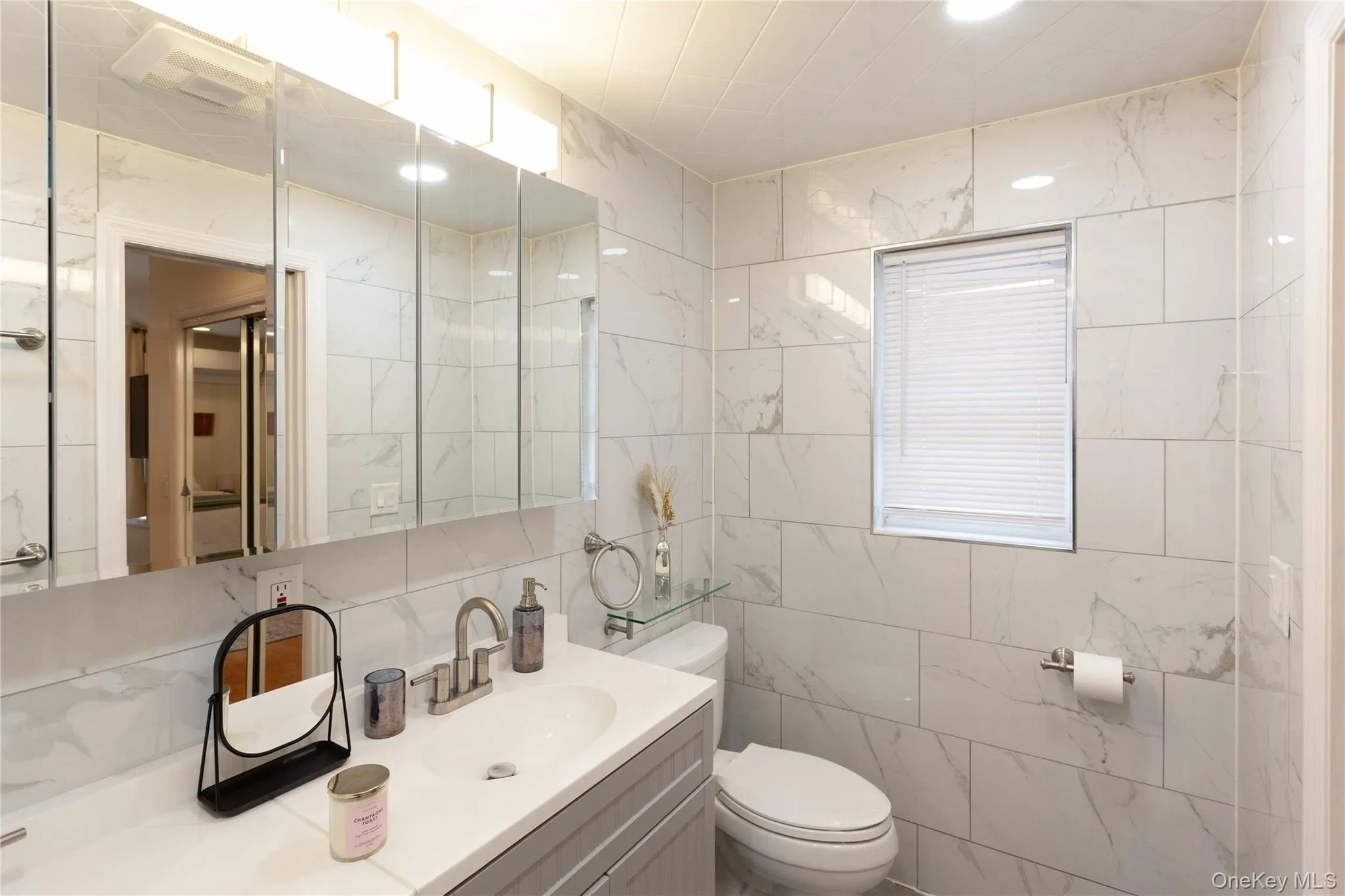 335 Olive Street, Long Beach, NY, 3 Bedrooms Bedrooms, 5 Rooms Rooms,2 BathroomsBathrooms,Residential Lease,For Rent,Olive,0,1047388 335 Olive Street, Long Beach, NY, 3 Bedrooms Bedrooms, 5 Rooms Rooms,2 BathroomsBathrooms,Residential Lease,For Rent,Olive,0,1047388
