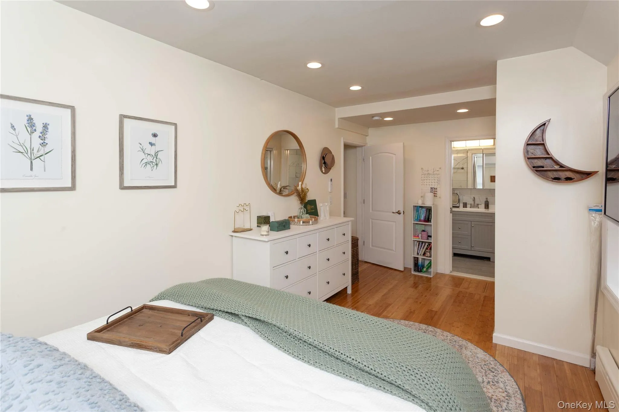 335 Olive Street, Long Beach, NY, 3 Bedrooms Bedrooms, 5 Rooms Rooms,2 BathroomsBathrooms,Residential Lease,For Rent,Olive,0,1047388 335 Olive Street, Long Beach, NY, 3 Bedrooms Bedrooms, 5 Rooms Rooms,2 BathroomsBathrooms,Residential Lease,For Rent,Olive,0,1047388