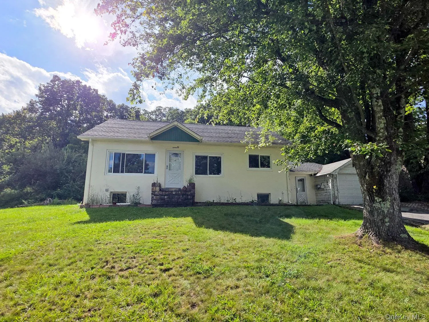 141 Mombasha Road, Monroe, NY, 3 Bedrooms Bedrooms, 6 Rooms Rooms,2 BathroomsBathrooms,Residential,For Rent,Mombasha,0,1047390 141 Mombasha Road, Monroe, NY, 3 Bedrooms Bedrooms, 6 Rooms Rooms,2 BathroomsBathrooms,Residential,For Rent,Mombasha,0,1047390