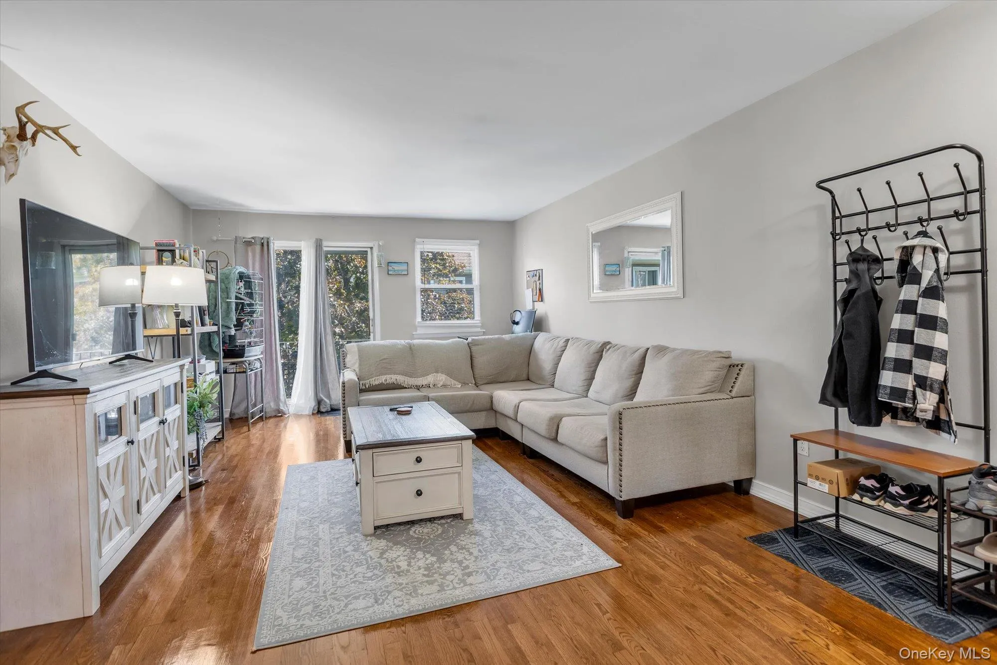 3909 Wilshire Lane, Islip, NY, 1 Bedroom Bedrooms, 4 Rooms Rooms,1 BathroomBathrooms,Residential,For Rent,Wilshire,0,1047399 3909 Wilshire Lane, Islip, NY, 1 Bedroom Bedrooms, 4 Rooms Rooms,1 BathroomBathrooms,Residential,For Rent,Wilshire,0,1047399