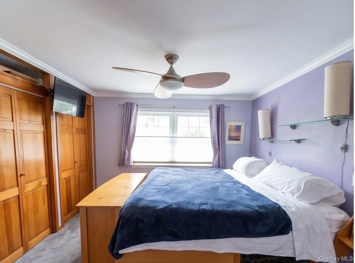 Tons of closet space! Two at the front of the bed and two on the side of the bed. Tons of closet space! Two at the front of the bed and two on the side of the bed.