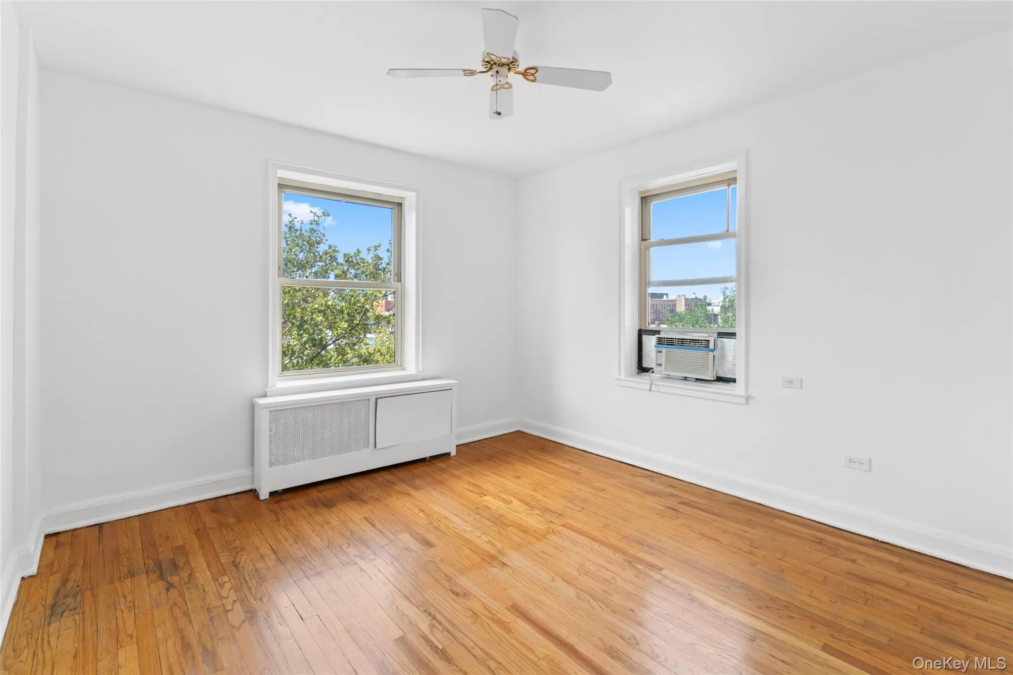 48-23 42nd Street, New York, NY, 1 Bedroom Bedrooms, 3 Rooms Rooms,1 BathroomBathrooms,Residential,For Rent,42nd,0,1047413 48-23 42nd Street, New York, NY, 1 Bedroom Bedrooms, 3 Rooms Rooms,1 BathroomBathrooms,Residential,For Rent,42nd,0,1047413