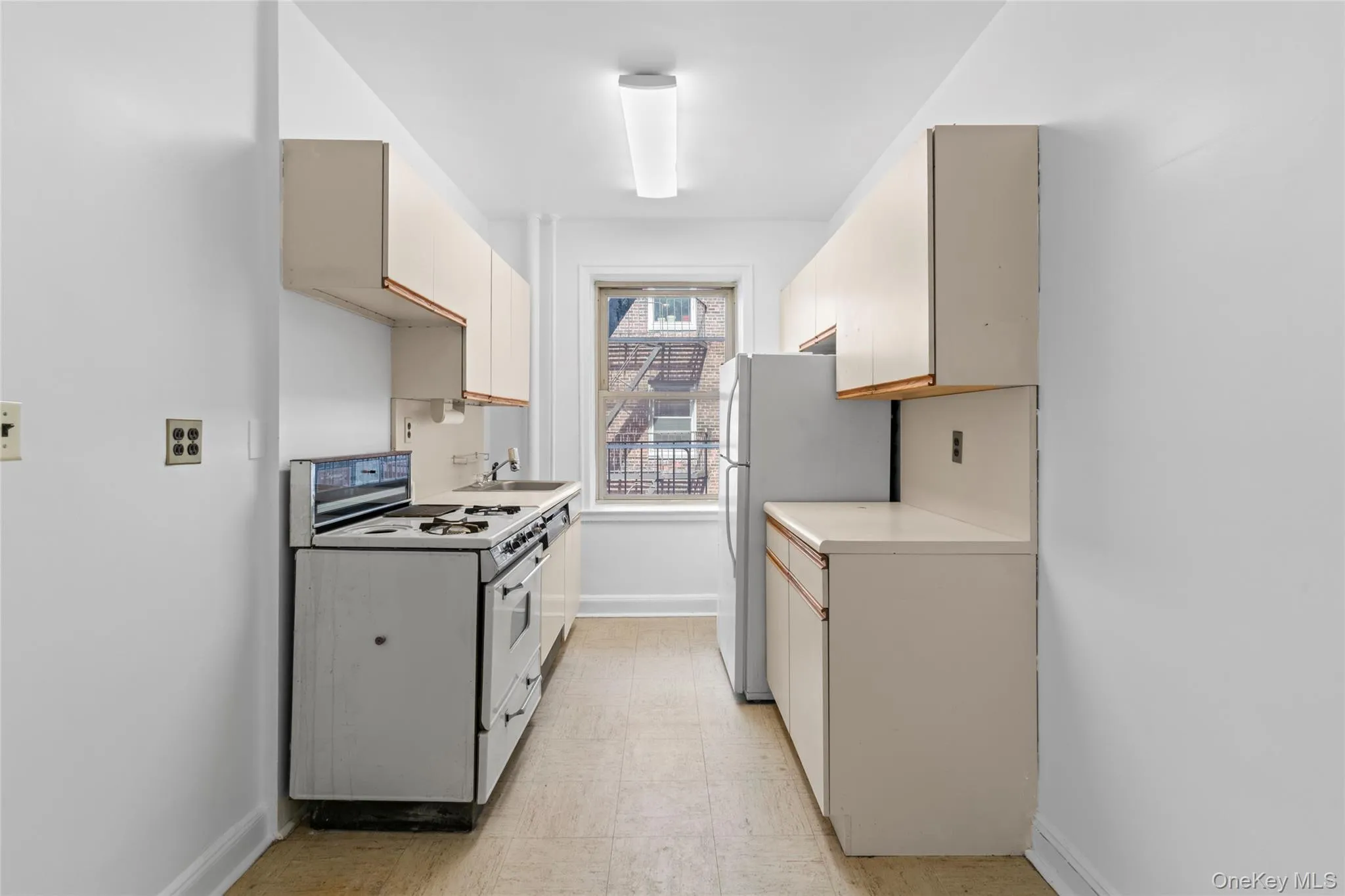 48-23 42nd Street, New York, NY, 1 Bedroom Bedrooms, 3 Rooms Rooms,1 BathroomBathrooms,Residential,For Rent,42nd,0,1047413 48-23 42nd Street, New York, NY, 1 Bedroom Bedrooms, 3 Rooms Rooms,1 BathroomBathrooms,Residential,For Rent,42nd,0,1047413