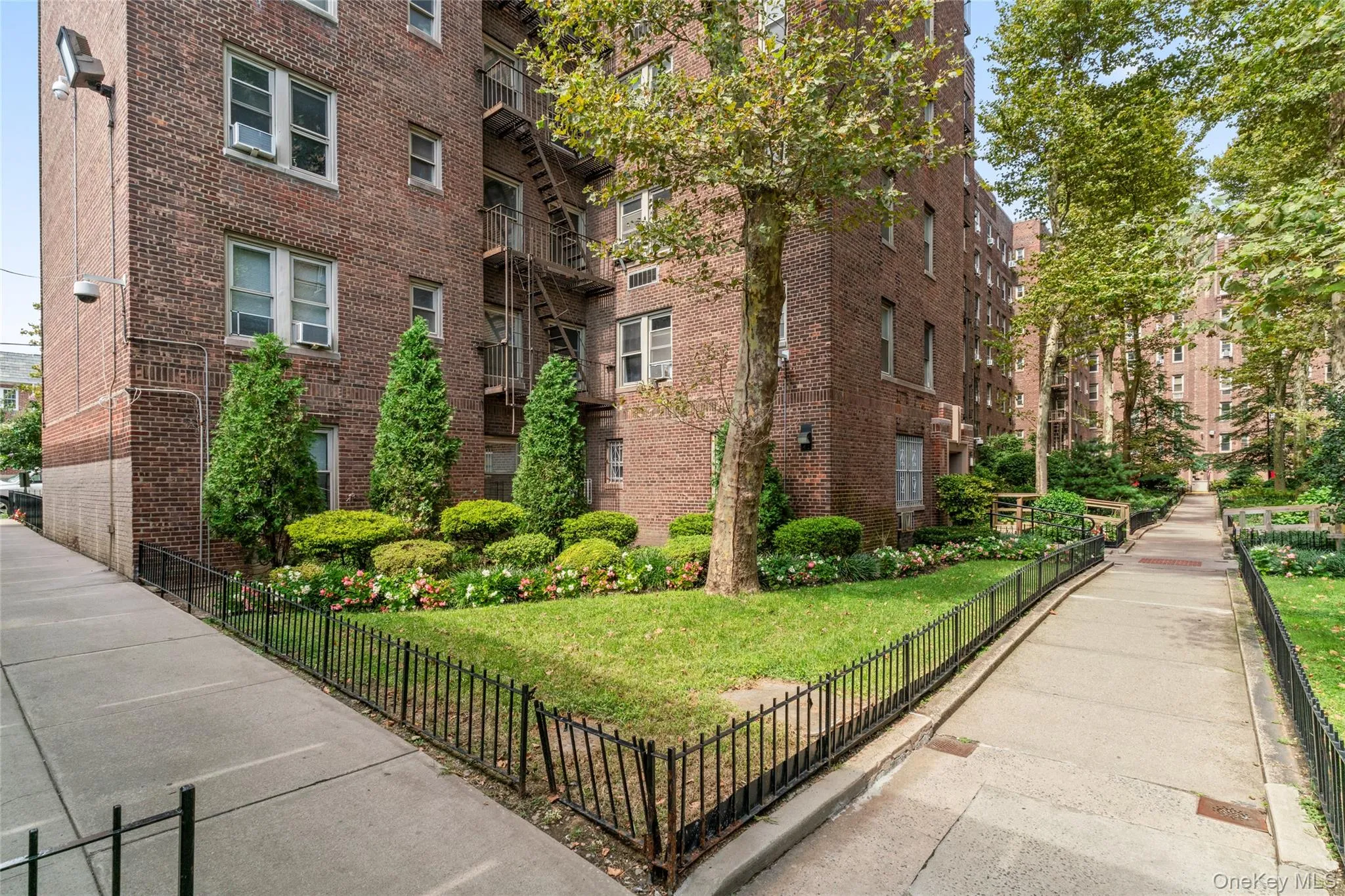 48-23 42nd Street, New York, NY, 1 Bedroom Bedrooms, 3 Rooms Rooms,1 BathroomBathrooms,Residential,For Rent,42nd,0,1047413 48-23 42nd Street, New York, NY, 1 Bedroom Bedrooms, 3 Rooms Rooms,1 BathroomBathrooms,Residential,For Rent,42nd,0,1047413