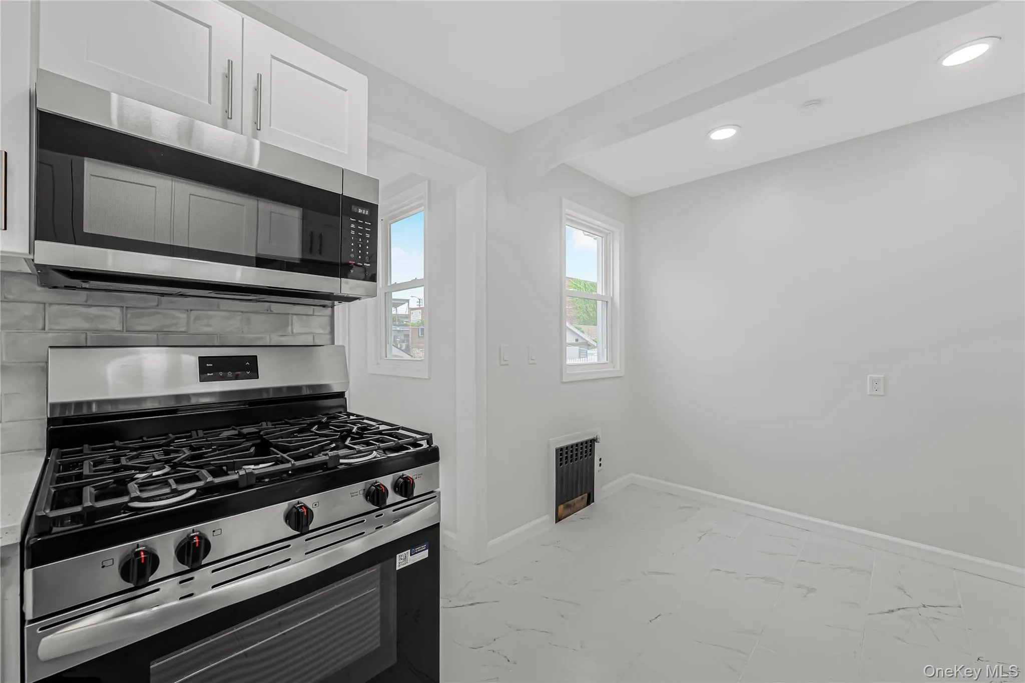 17343 103rd Road, New York, NY, 4 Bedrooms Bedrooms, 7 Rooms Rooms,2 BathroomsBathrooms,Residential,For Rent,103rd,0,1047414 17343 103rd Road, New York, NY, 4 Bedrooms Bedrooms, 7 Rooms Rooms,2 BathroomsBathrooms,Residential,For Rent,103rd,0,1047414