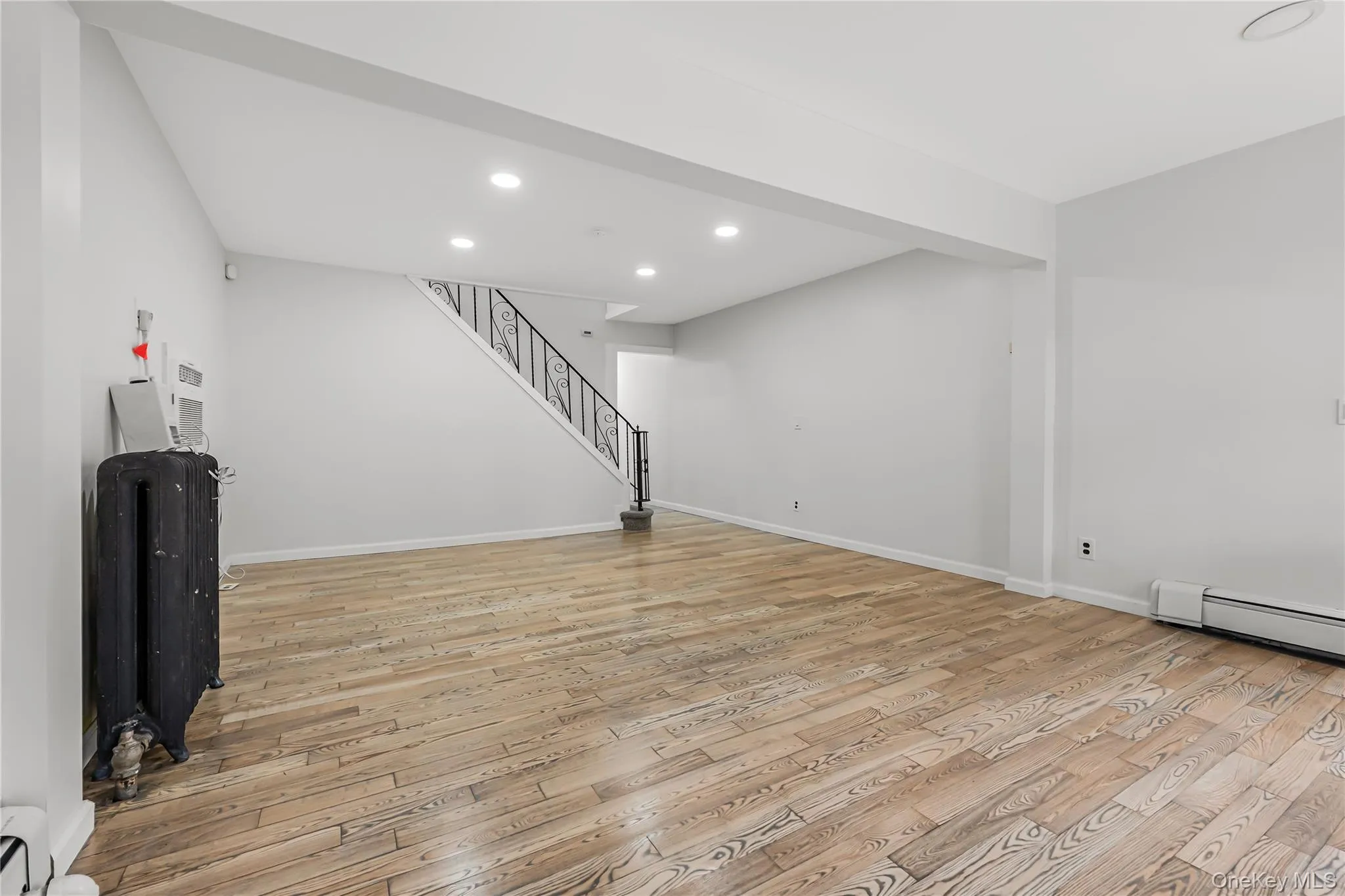 17343 103rd Road, New York, NY, 4 Bedrooms Bedrooms, 7 Rooms Rooms,2 BathroomsBathrooms,Residential,For Rent,103rd,0,1047414 17343 103rd Road, New York, NY, 4 Bedrooms Bedrooms, 7 Rooms Rooms,2 BathroomsBathrooms,Residential,For Rent,103rd,0,1047414