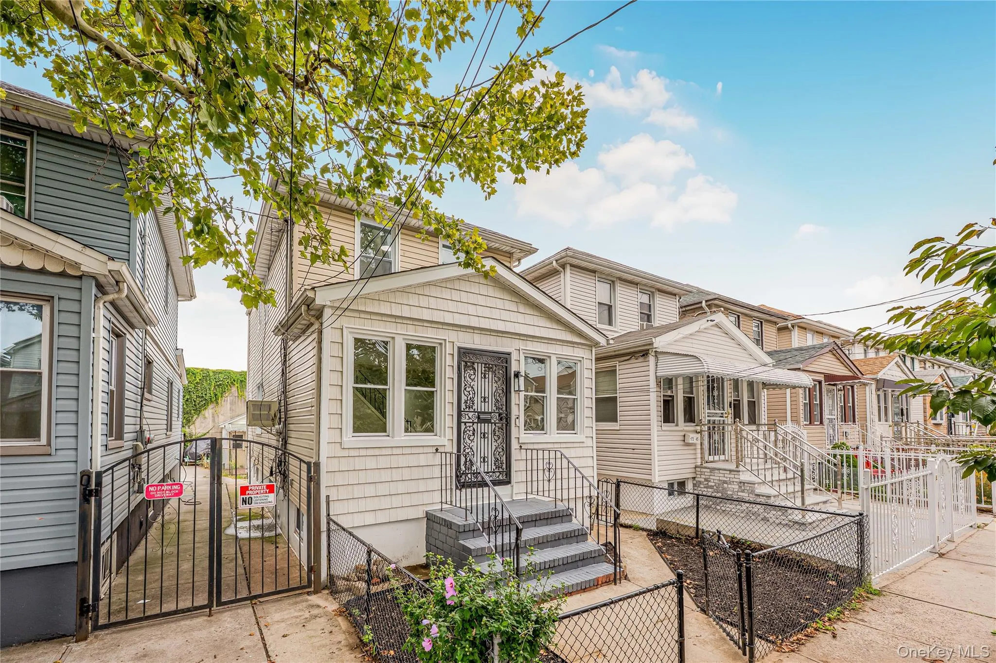 17343 103rd Road, New York, NY, 4 Bedrooms Bedrooms, 7 Rooms Rooms,2 BathroomsBathrooms,Residential,For Rent,103rd,0,1047414 17343 103rd Road, New York, NY, 4 Bedrooms Bedrooms, 7 Rooms Rooms,2 BathroomsBathrooms,Residential,For Rent,103rd,0,1047414