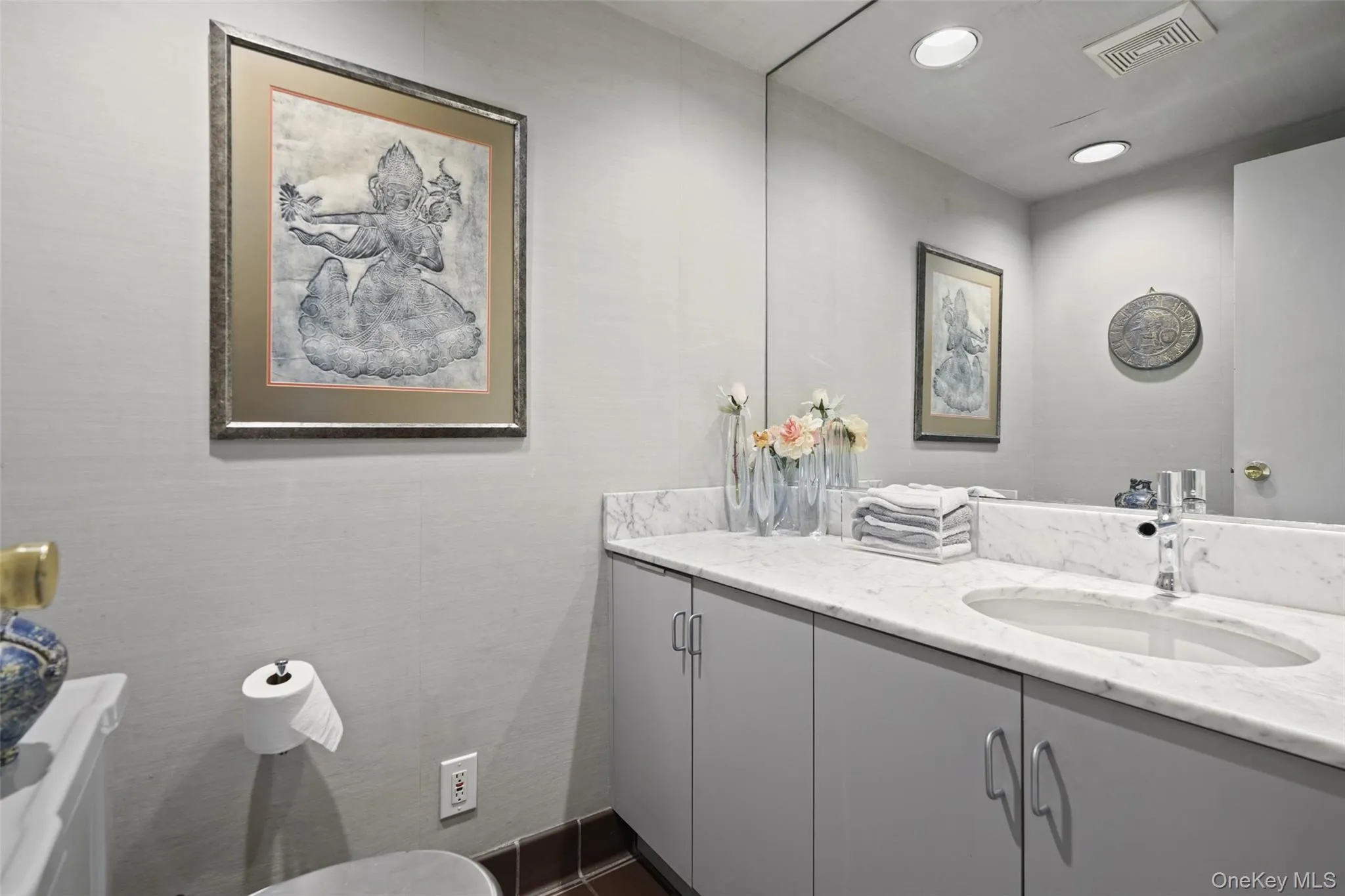 Powder Room Powder Room