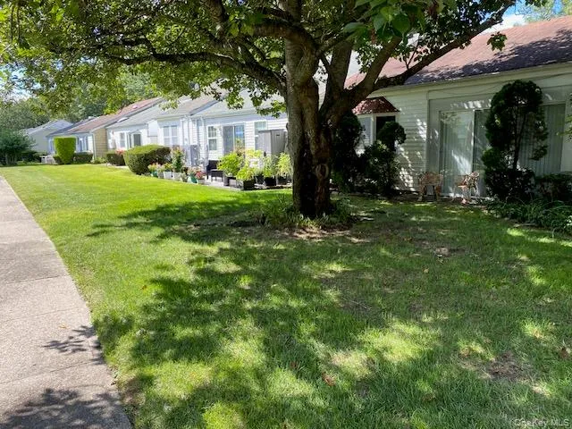 39 Freemont Lane, Brookhaven, NY, 2 Bedrooms Bedrooms, 5 Rooms Rooms,2 BathroomsBathrooms,Residential,For Rent,Freemont,0,1047419 39 Freemont Lane, Brookhaven, NY, 2 Bedrooms Bedrooms, 5 Rooms Rooms,2 BathroomsBathrooms,Residential,For Rent,Freemont,0,1047419