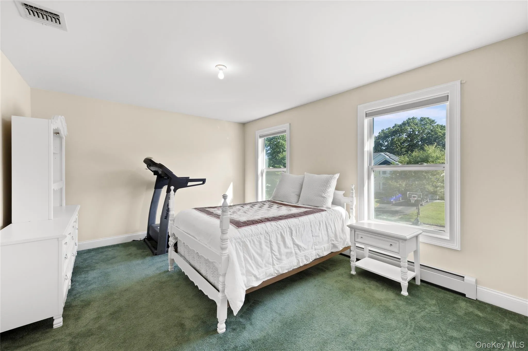 9 Valerie Court, Brookhaven, NY, 4 Bedrooms Bedrooms, 8 Rooms Rooms,2 BathroomsBathrooms,Residential,For Rent,Valerie,0,1047422 9 Valerie Court, Brookhaven, NY, 4 Bedrooms Bedrooms, 8 Rooms Rooms,2 BathroomsBathrooms,Residential,For Rent,Valerie,0,1047422