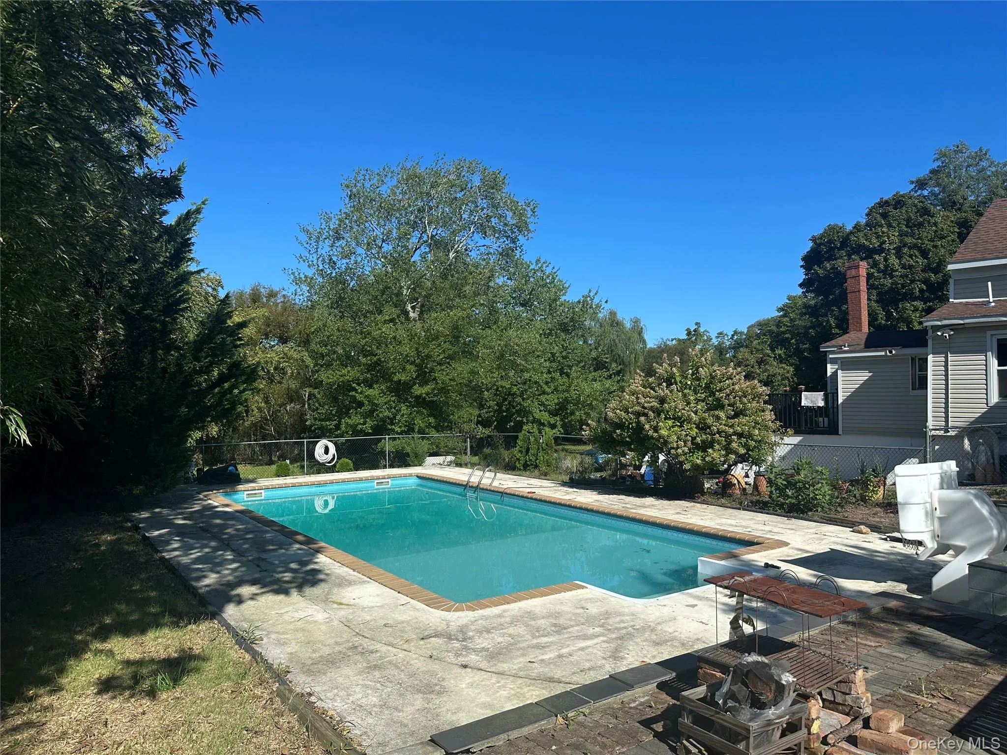 970 Main Street, Riverhead, NY, 3 Bedrooms Bedrooms, 7 Rooms Rooms,1 BathroomBathrooms,Residential,For Rent,Main,0,1047424 970 Main Street, Riverhead, NY, 3 Bedrooms Bedrooms, 7 Rooms Rooms,1 BathroomBathrooms,Residential,For Rent,Main,0,1047424