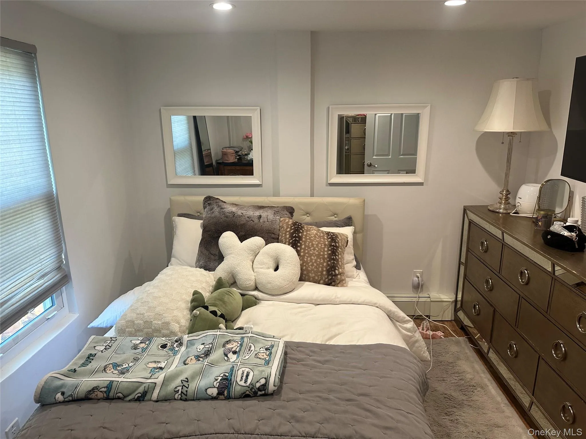 970 Main Street, Riverhead, NY, 3 Bedrooms Bedrooms, 7 Rooms Rooms,1 BathroomBathrooms,Residential,For Rent,Main,0,1047424 970 Main Street, Riverhead, NY, 3 Bedrooms Bedrooms, 7 Rooms Rooms,1 BathroomBathrooms,Residential,For Rent,Main,0,1047424