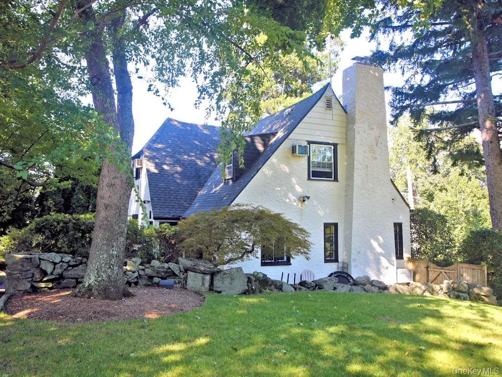 1315 Langdon Lane, Mamaroneck, NY, 3 Bedrooms Bedrooms, 6 Rooms Rooms,2 BathroomsBathrooms,Residential,For Rent,Langdon,0,1047430 1315 Langdon Lane, Mamaroneck, NY, 3 Bedrooms Bedrooms, 6 Rooms Rooms,2 BathroomsBathrooms,Residential,For Rent,Langdon,0,1047430