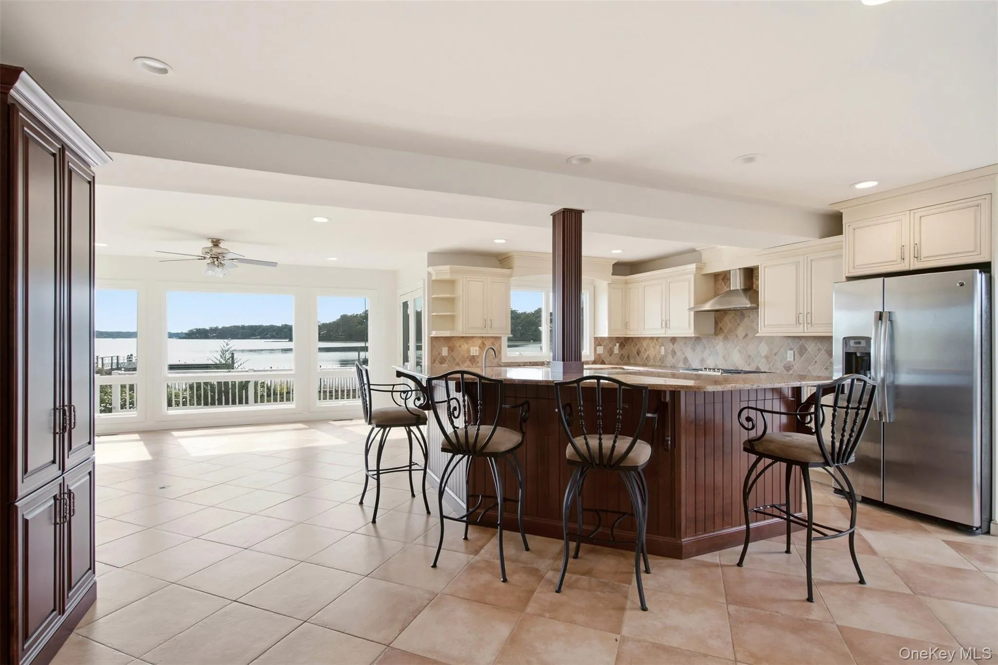 Huge kitchen with lots of room for large gatherings Huge kitchen with lots of room for large gatherings