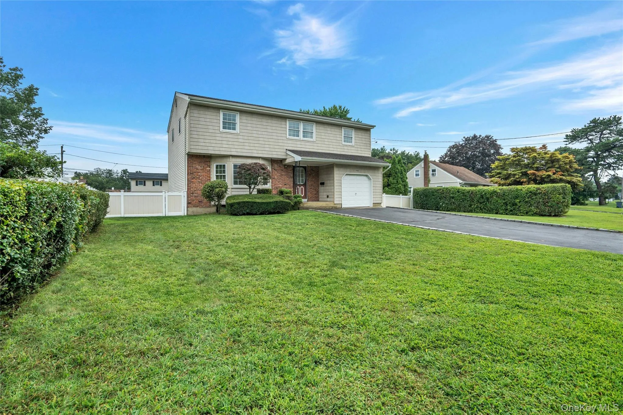 416 Old Country Road, Babylon, NY, 4 Bedrooms Bedrooms, 12 Rooms Rooms,2 BathroomsBathrooms,Residential,For Rent,Old Country,0,1047436 416 Old Country Road, Babylon, NY, 4 Bedrooms Bedrooms, 12 Rooms Rooms,2 BathroomsBathrooms,Residential,For Rent,Old Country,0,1047436