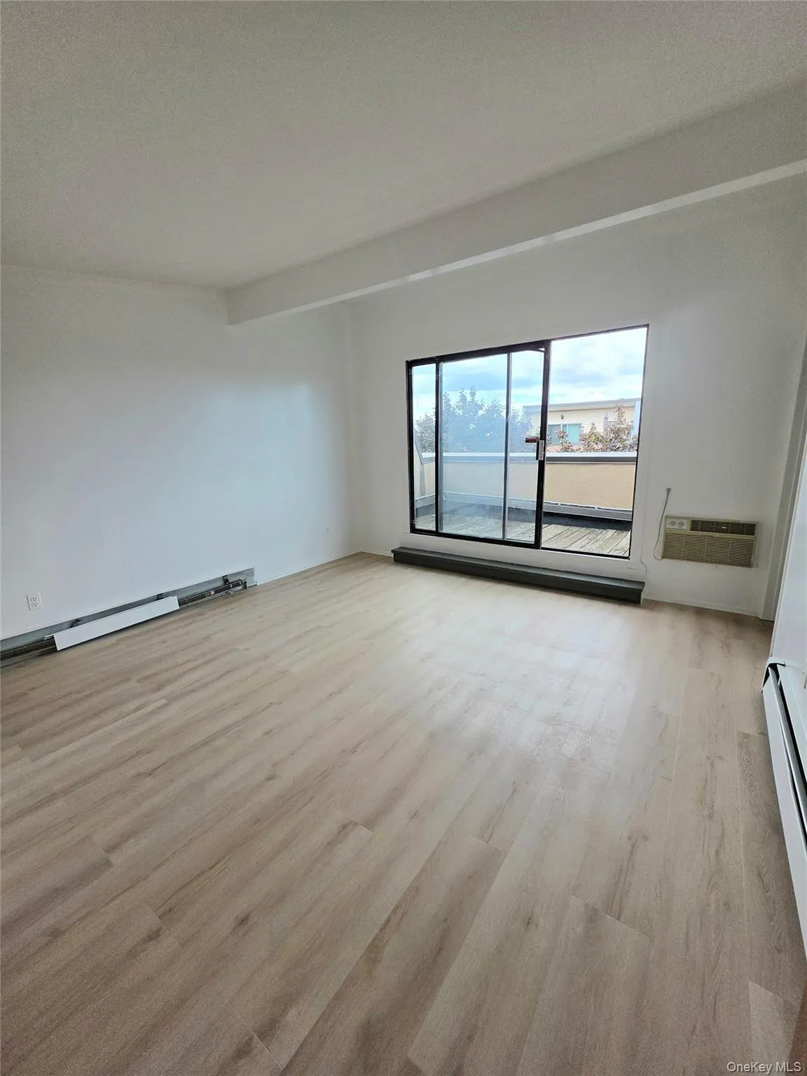 153-14 83rd Street, New York, NY, 3 Bedrooms Bedrooms, 9 Rooms Rooms,2 BathroomsBathrooms,Residential,For Rent,83rd,0,1047440 153-14 83rd Street, New York, NY, 3 Bedrooms Bedrooms, 9 Rooms Rooms,2 BathroomsBathrooms,Residential,For Rent,83rd,0,1047440